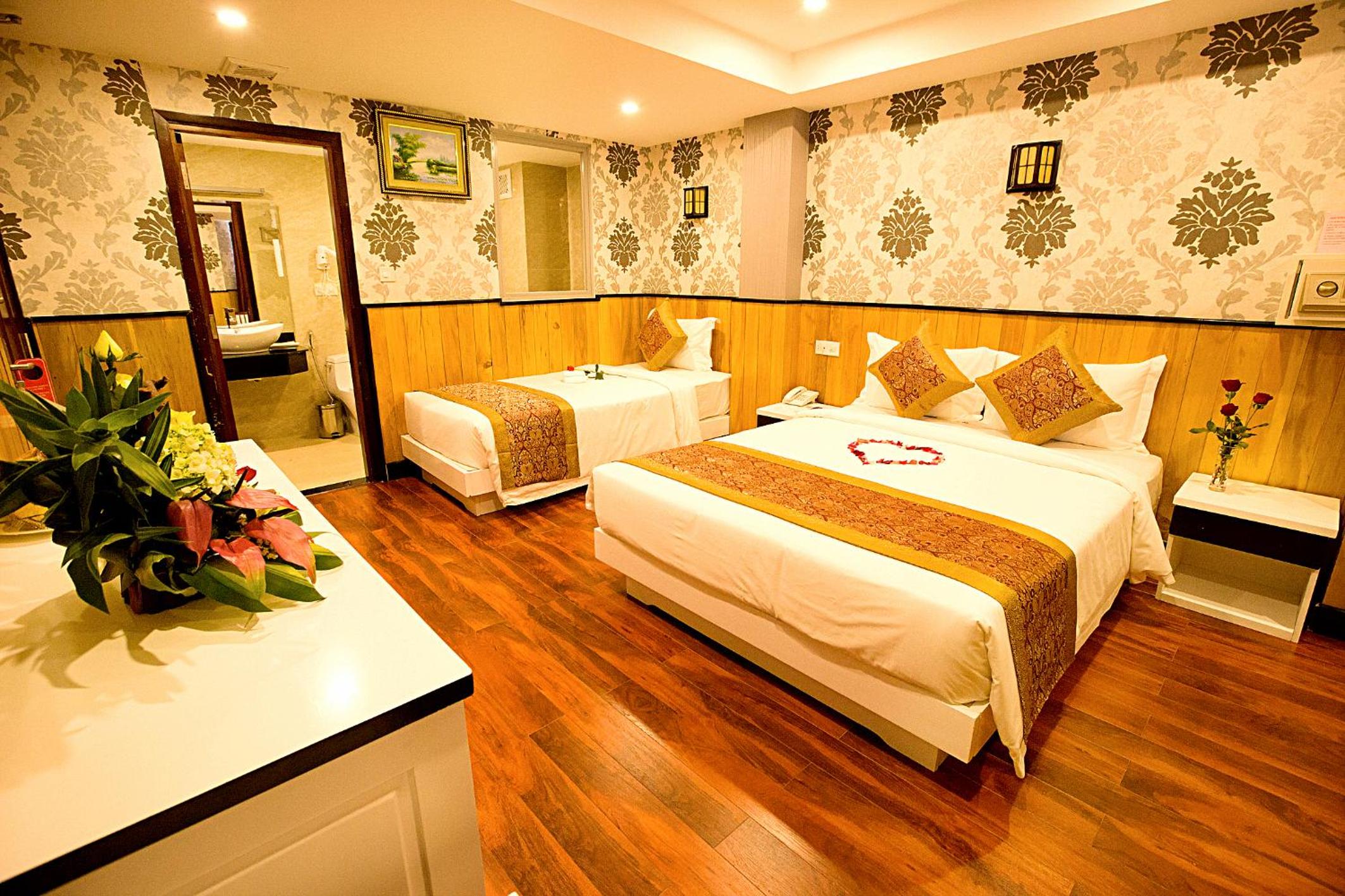 Deluxe Double or Twin Room with Sea View photo 3