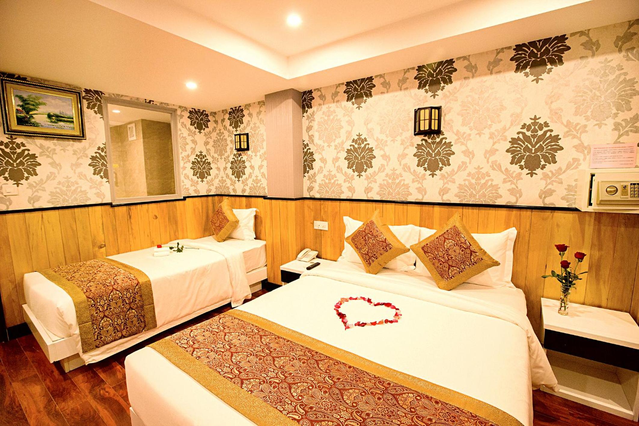 Deluxe Double or Twin Room with Sea View photo 2