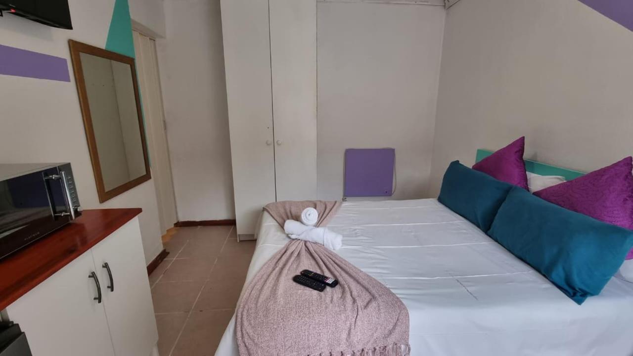 Deluxe Double Room with Shower photo 2