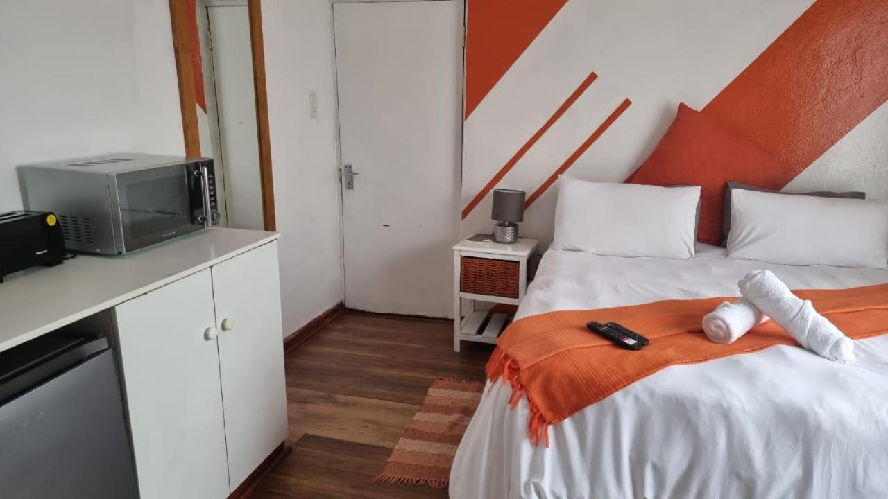 Deluxe Double Room with Bath photo 2