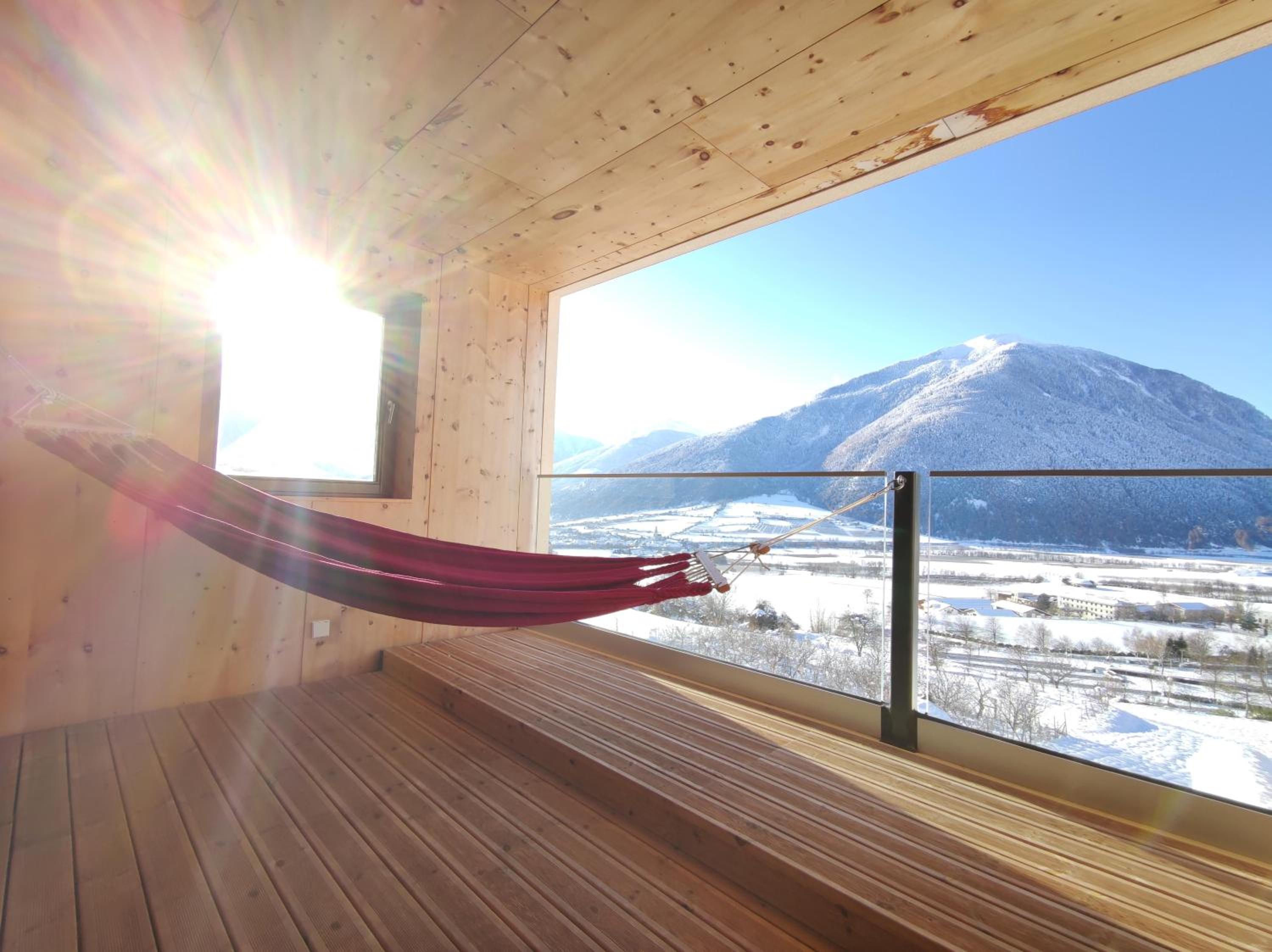 Deluxe Double Room with Balcony - Photo 5