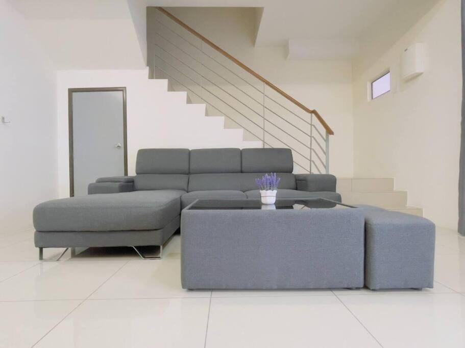One-Bedroom House photo 1