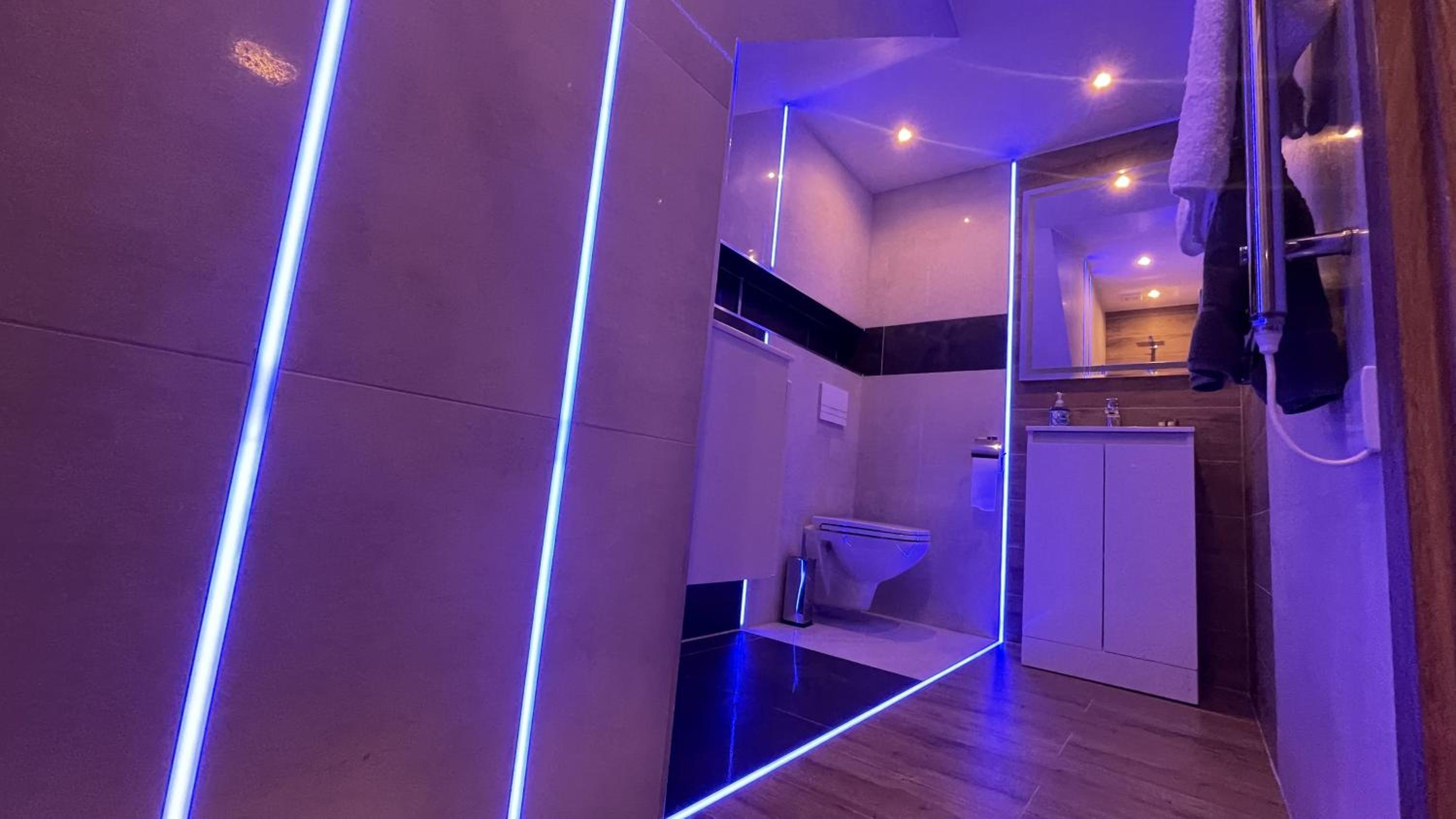 Studio Apartment photo 2