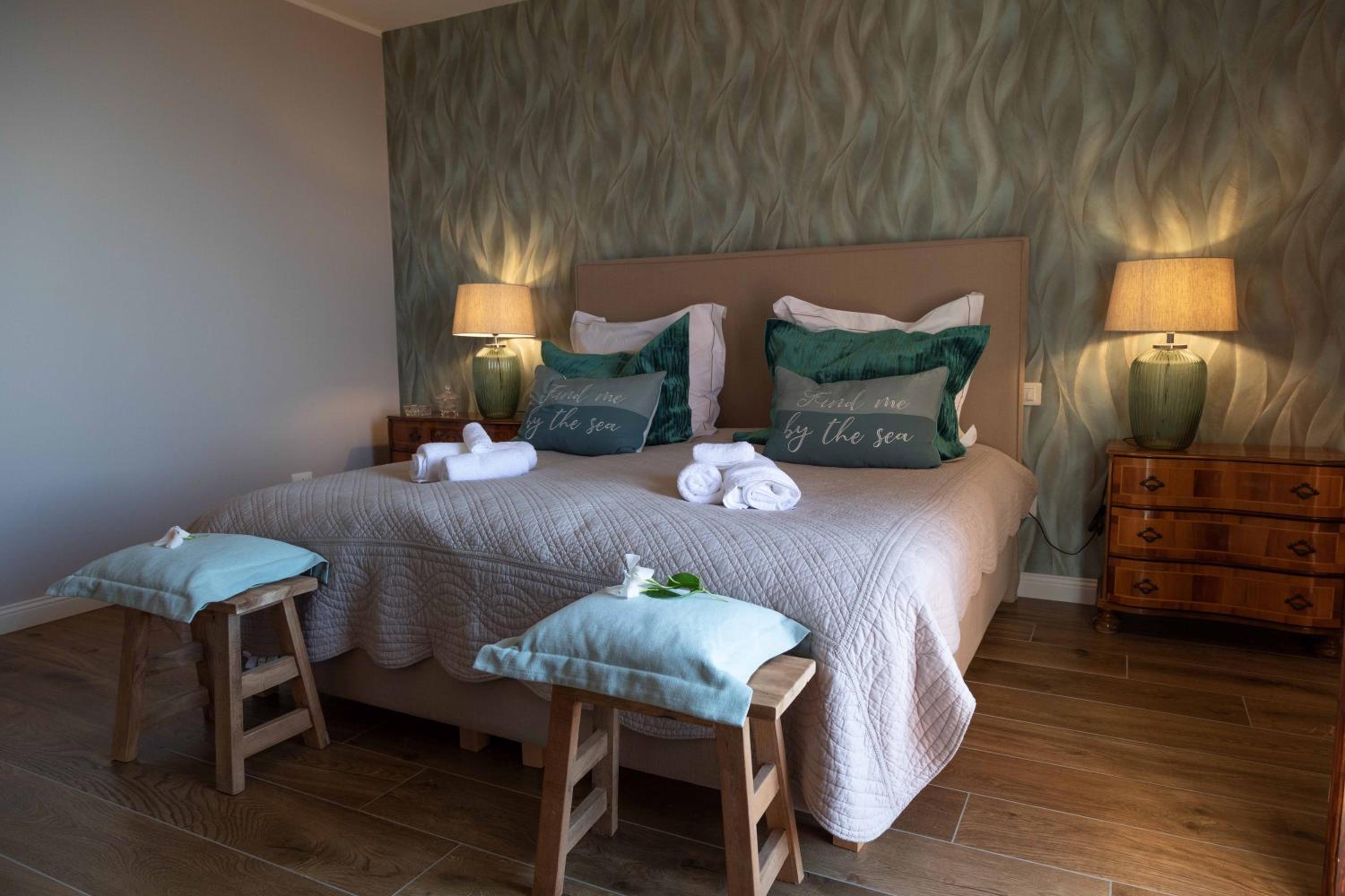 Deluxe Double Room with Balcony and Sea View photo 3