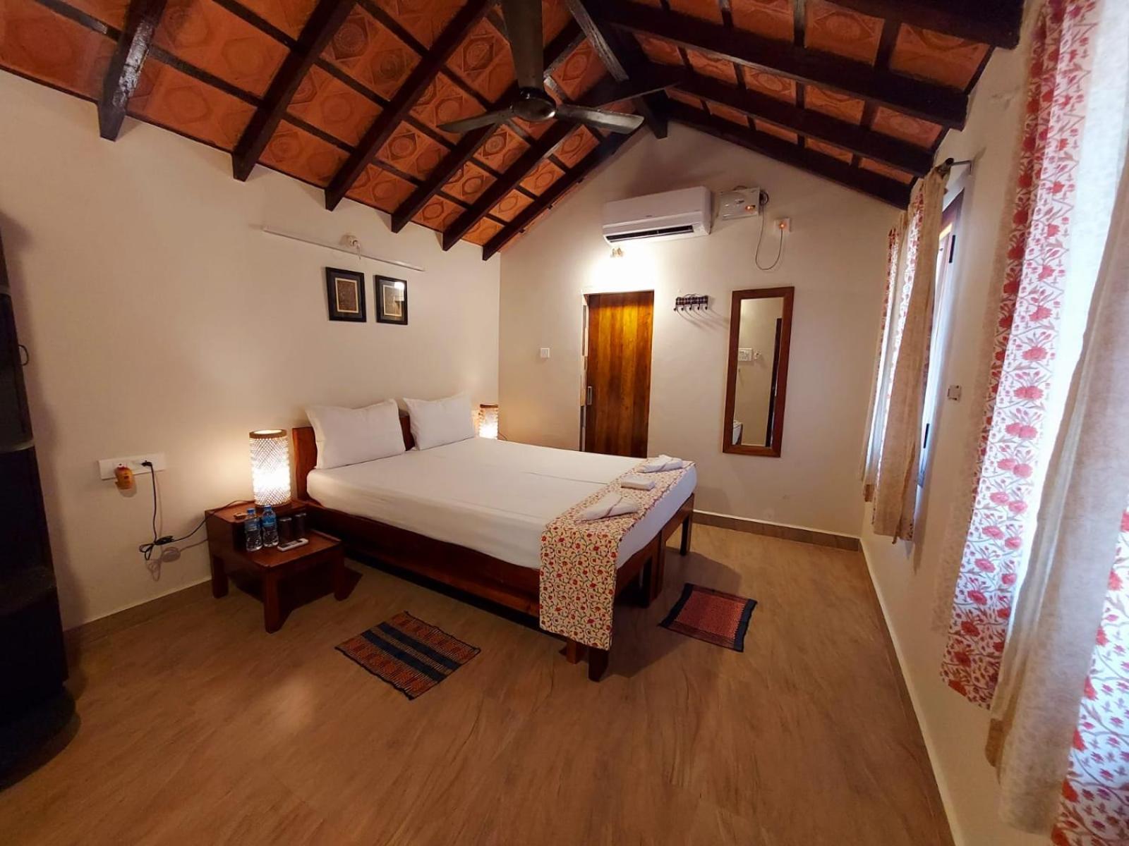 Standard Double Room - Photo 6
