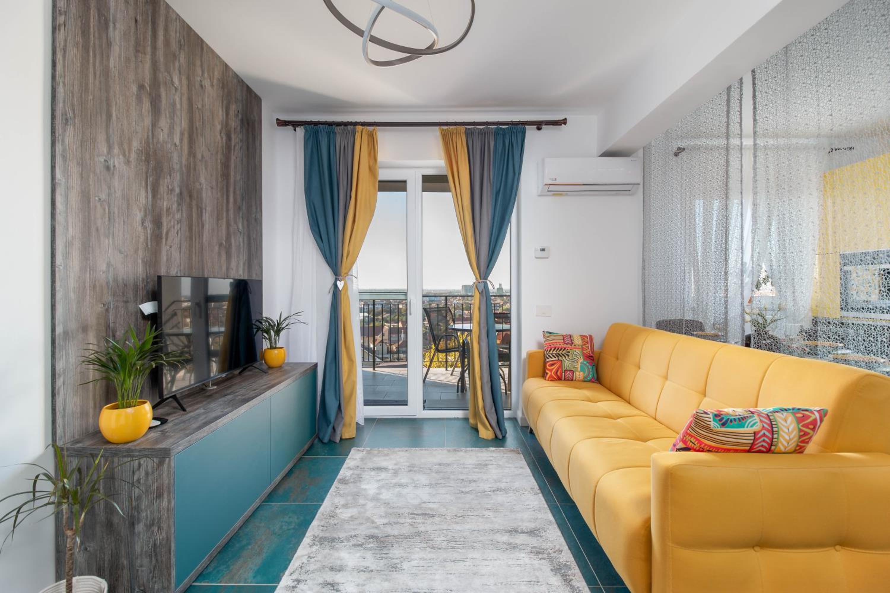 One-Bedroom Apartment - Photo 28