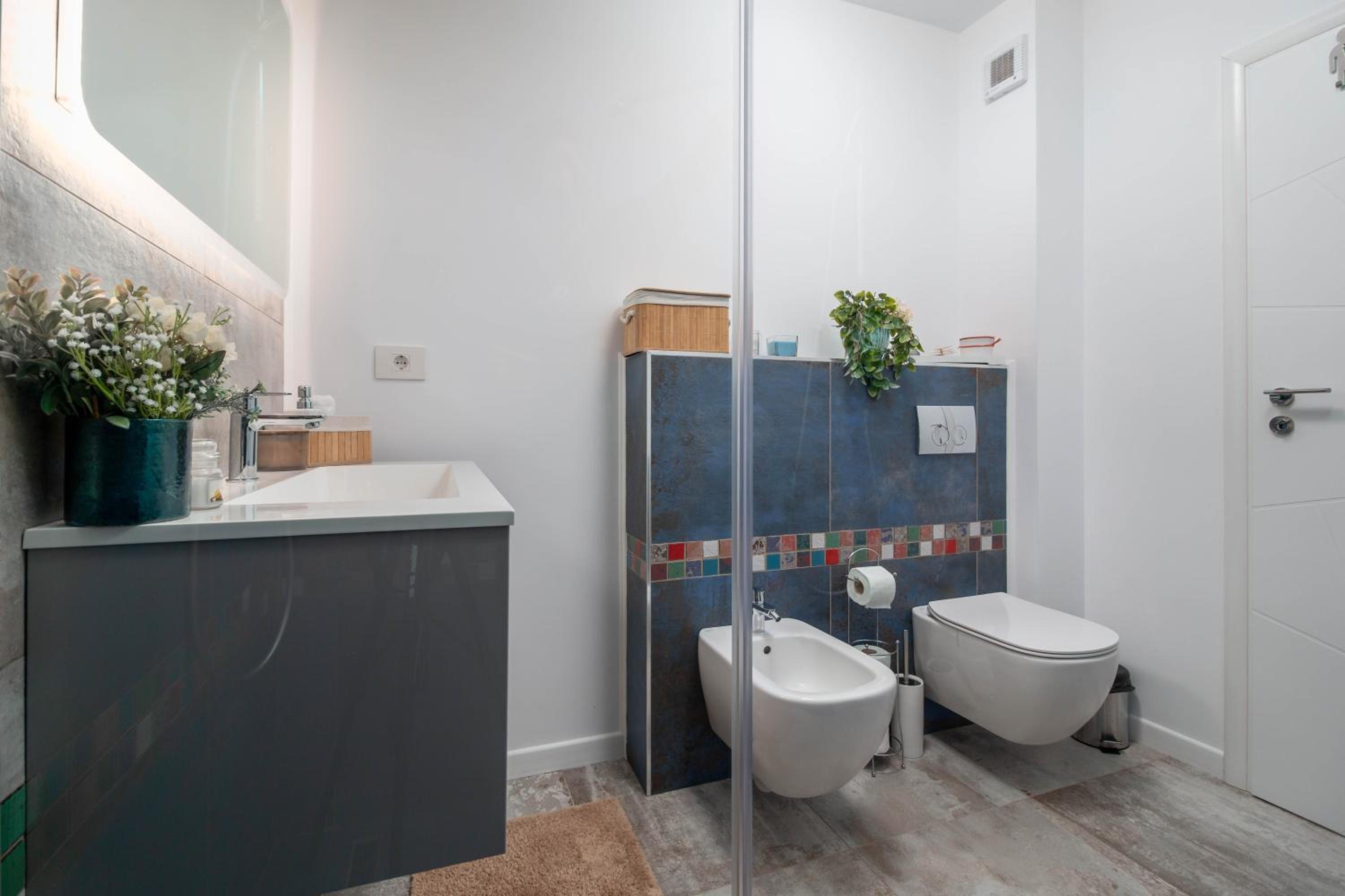 One-Bedroom Apartment - Photo 42
