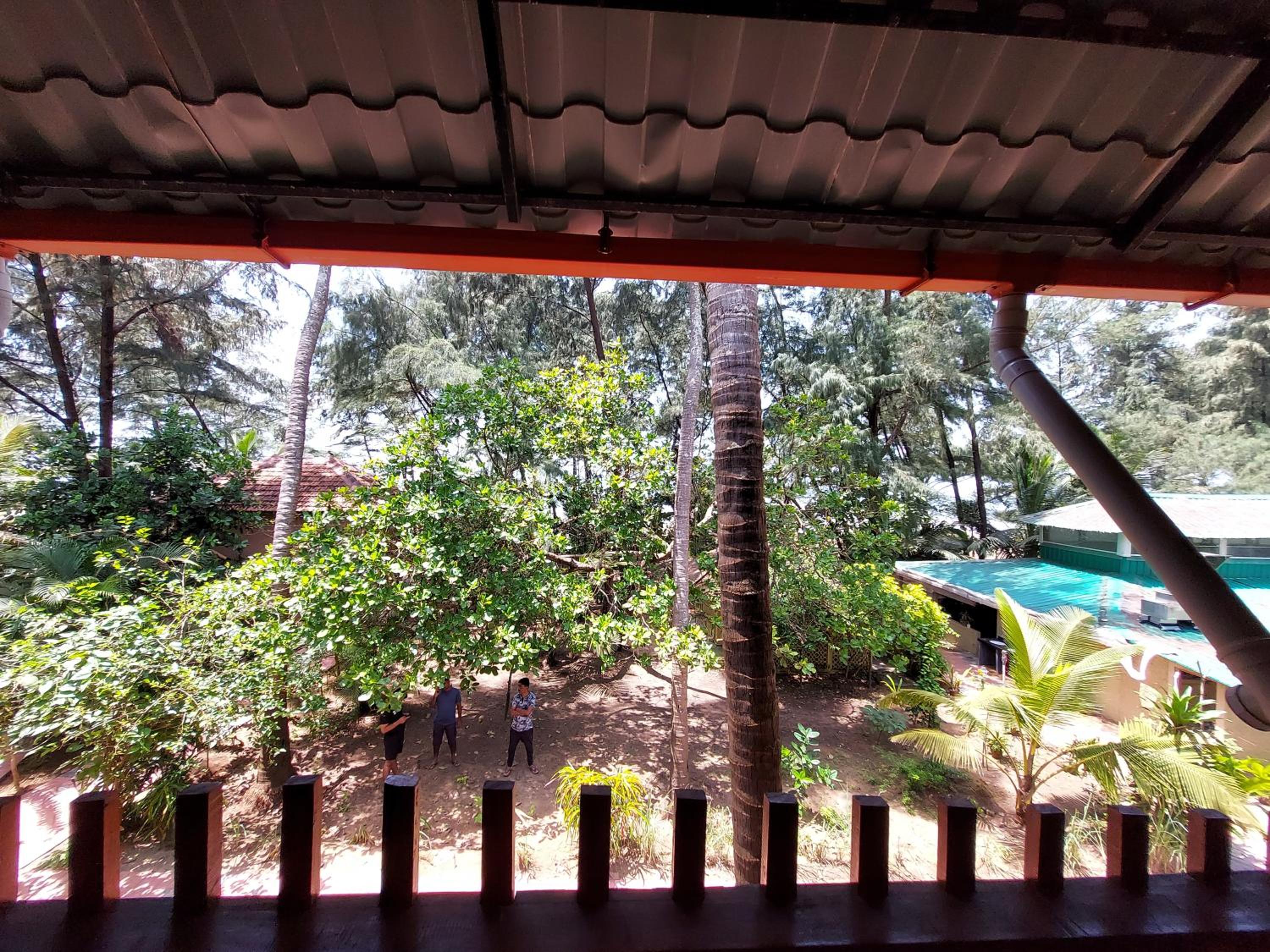 Deluxe Double Room - Photo 12