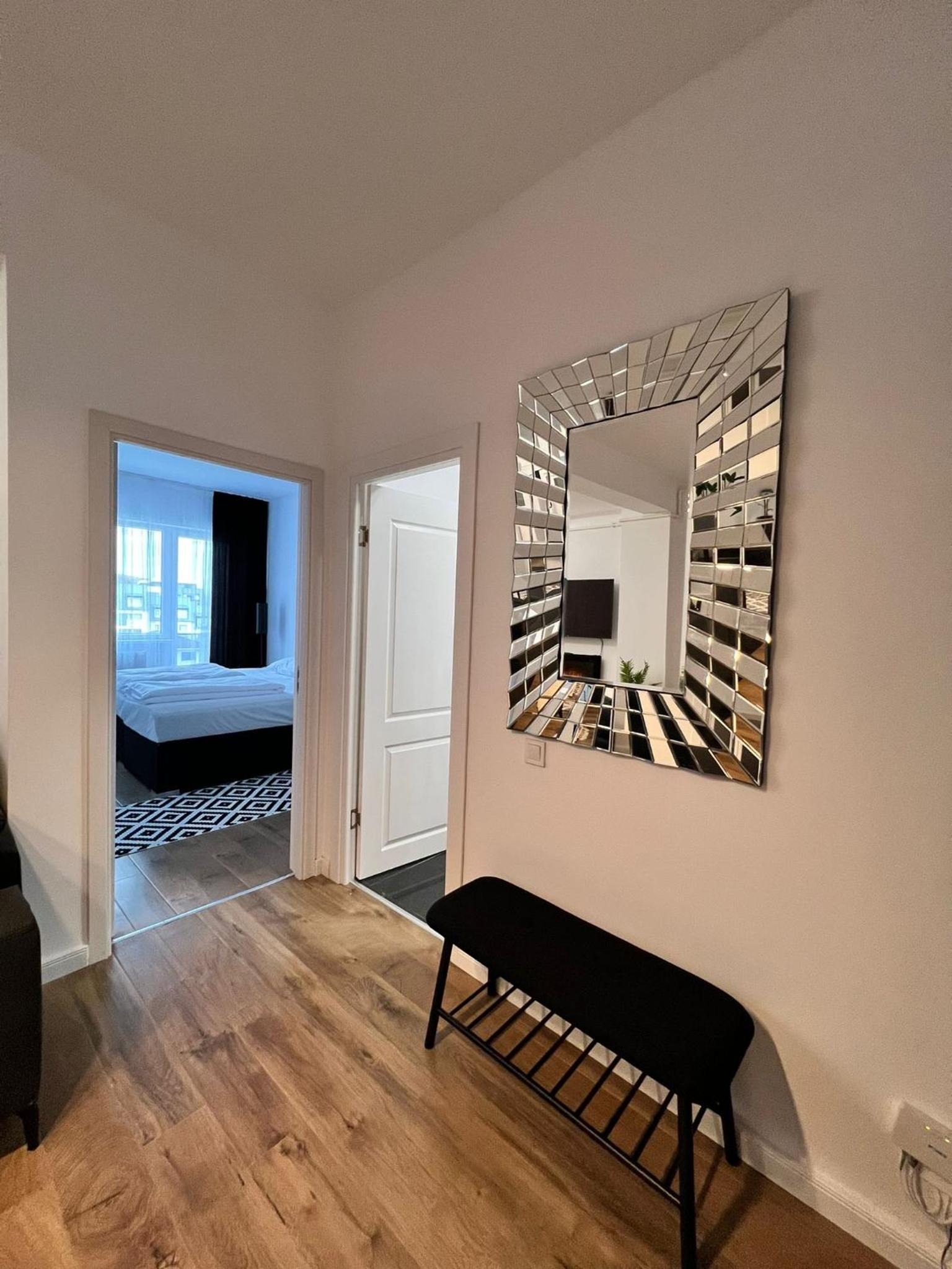One-Bedroom Apartment photo 2