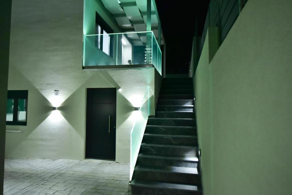 Three-Bedroom Villa photo 3