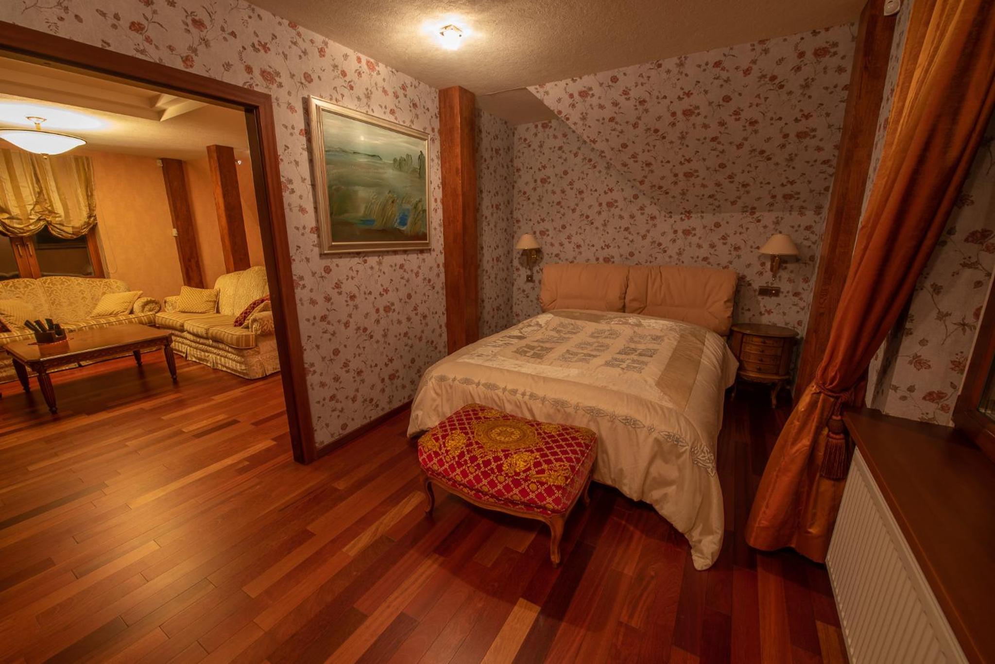 Three-Bedroom Villa photo 1