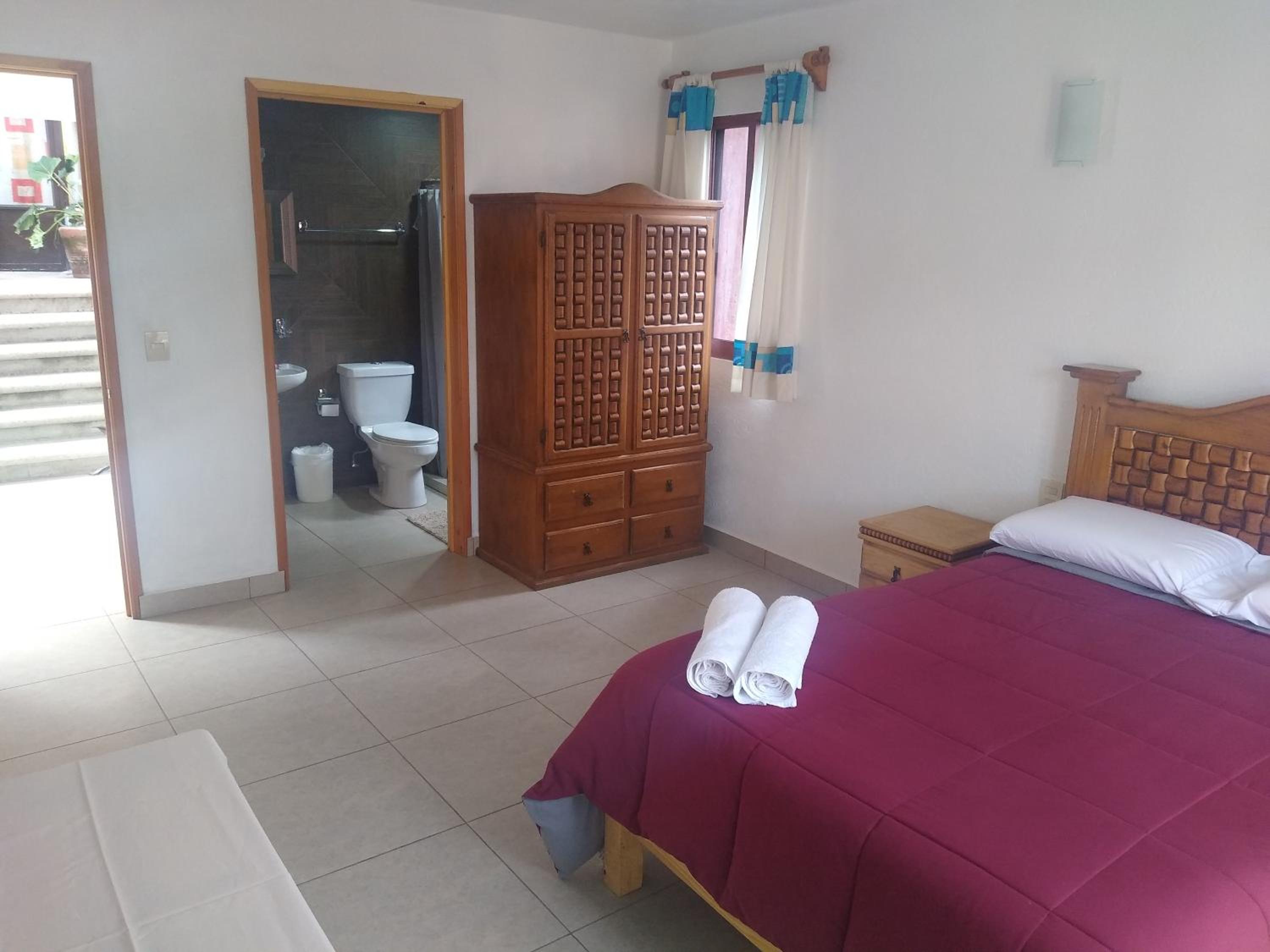 Double Room with Private Bathroom photo 1