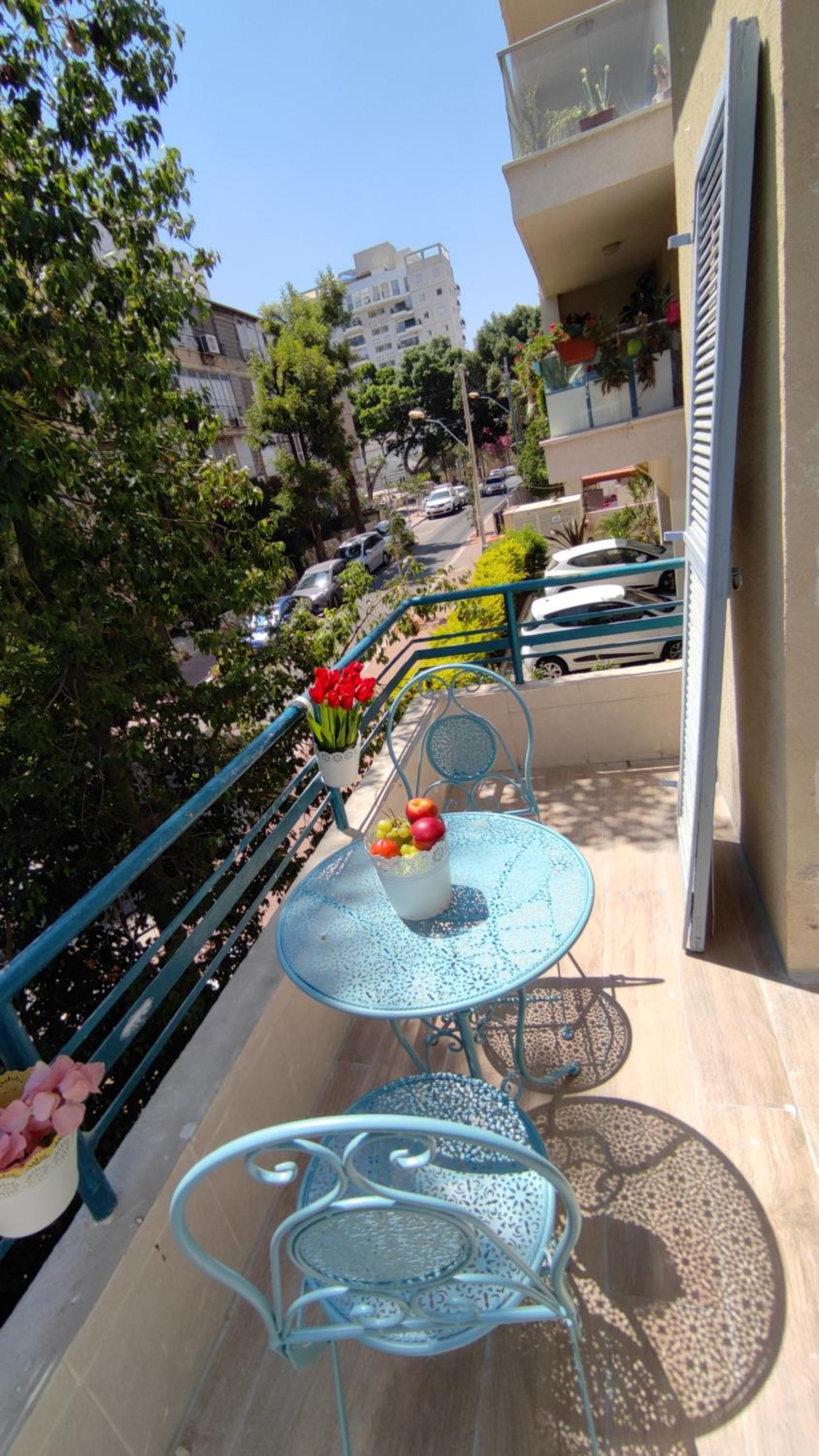 Studio with Balcony photo 3