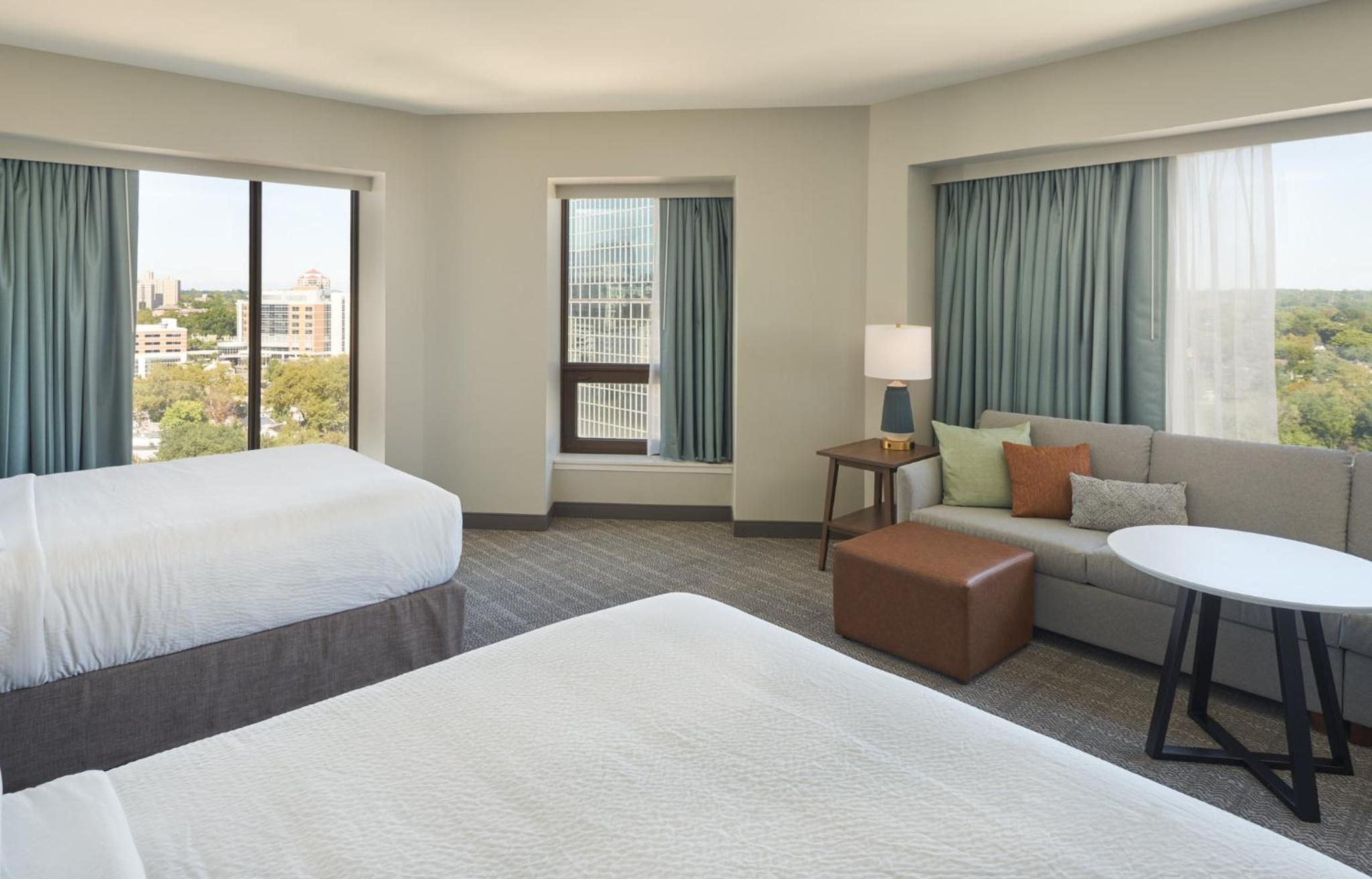 Studio Queen Suite with Two Queen Beds and City View - Photo 11