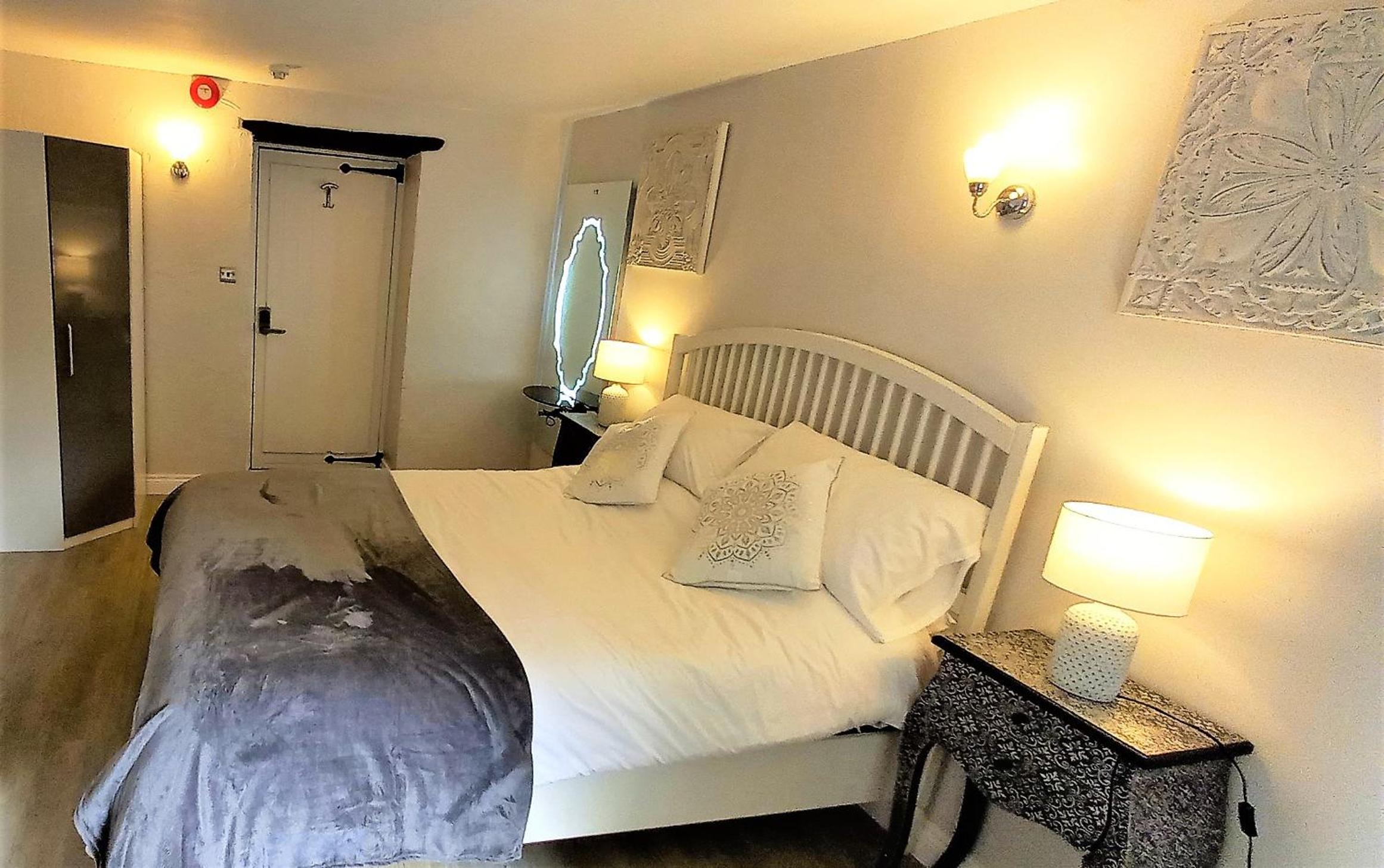 Superior King Room photo 1