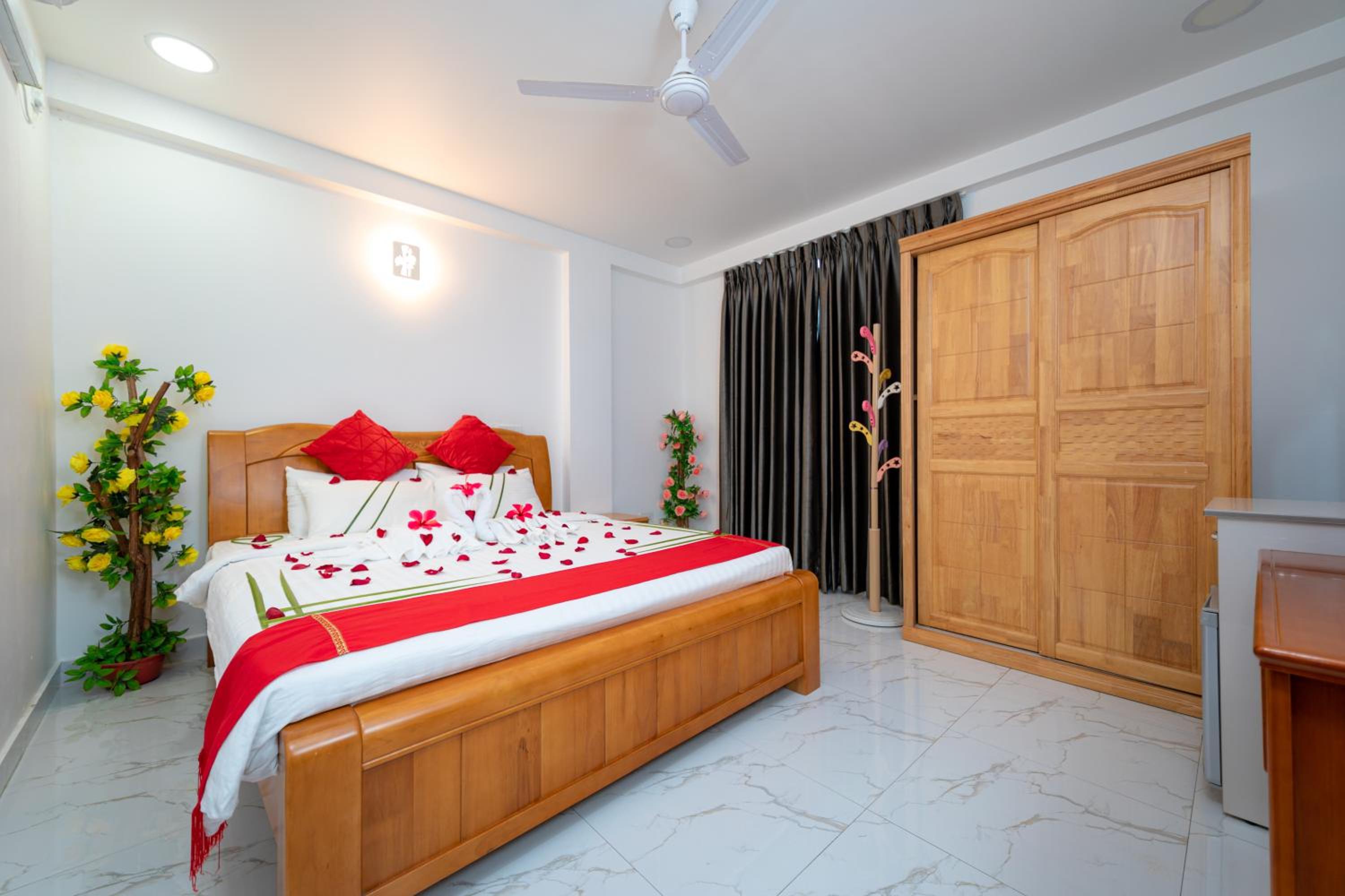 Suite with Private Pool - Photo 16