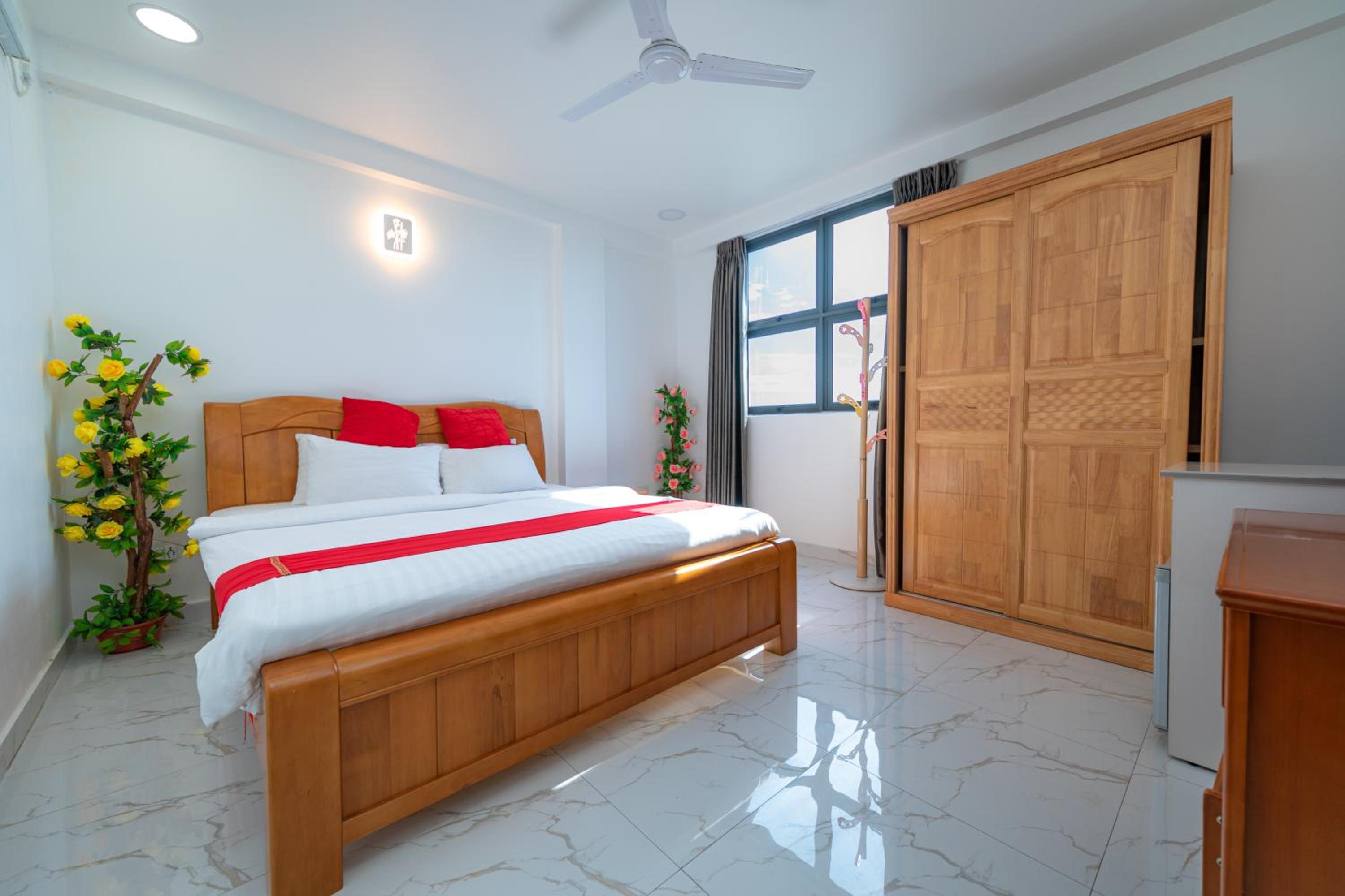 Suite with Private Pool - Photo 14