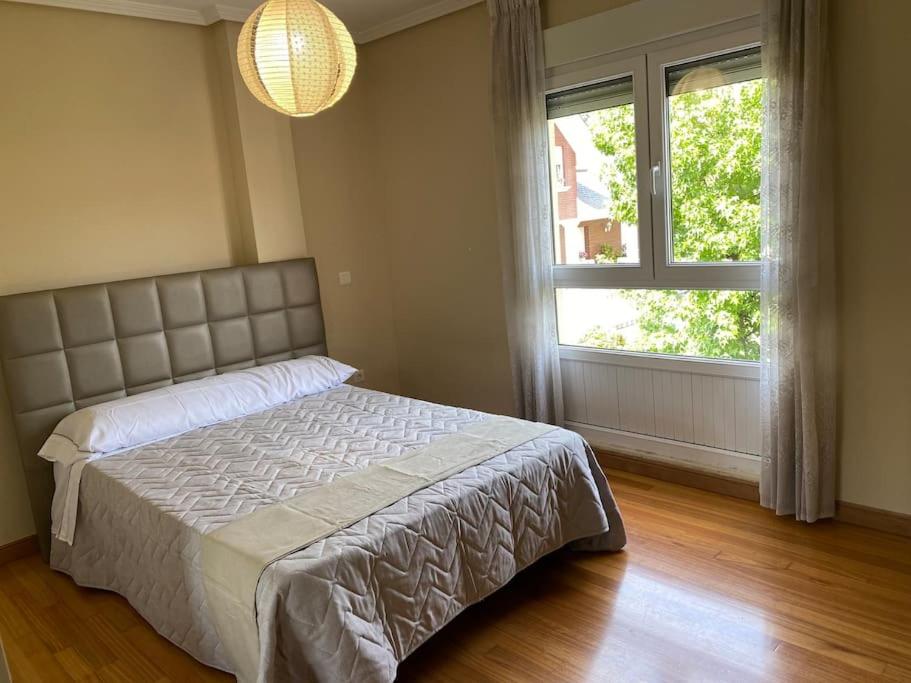 Two-Bedroom Apartment photo 2