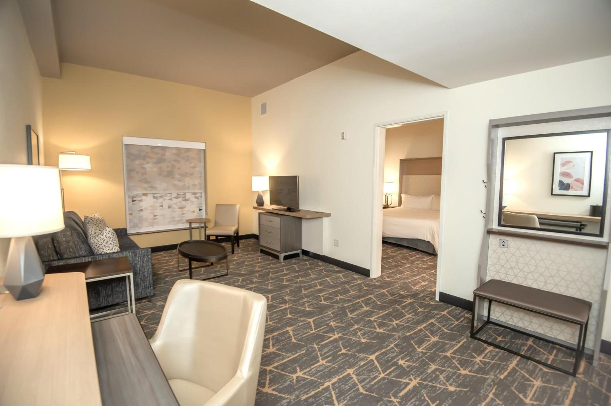 King Suite - Photo 13