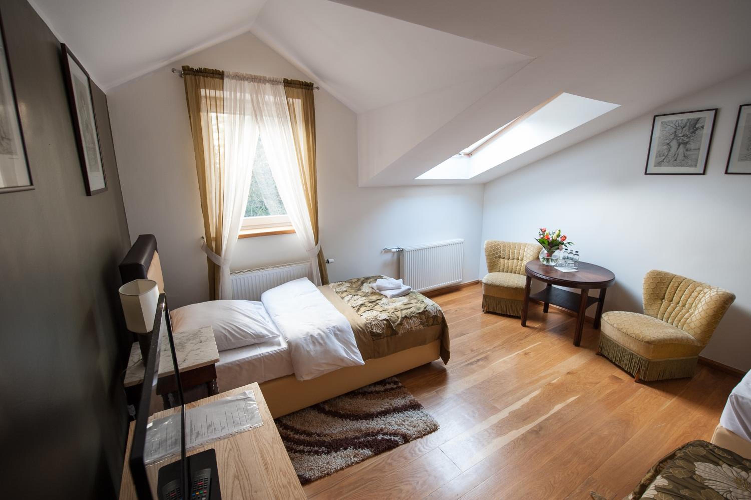 Triple Room photo 3