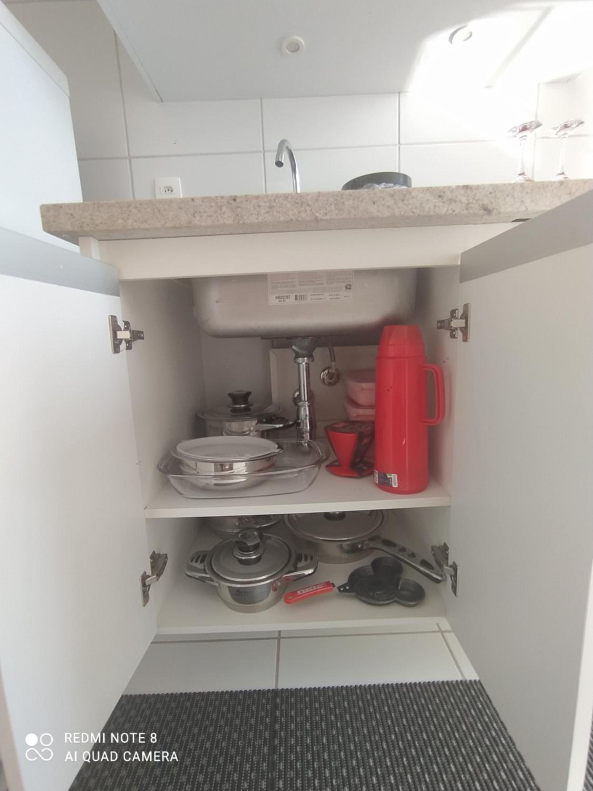 Studio Apartment - Photo 34