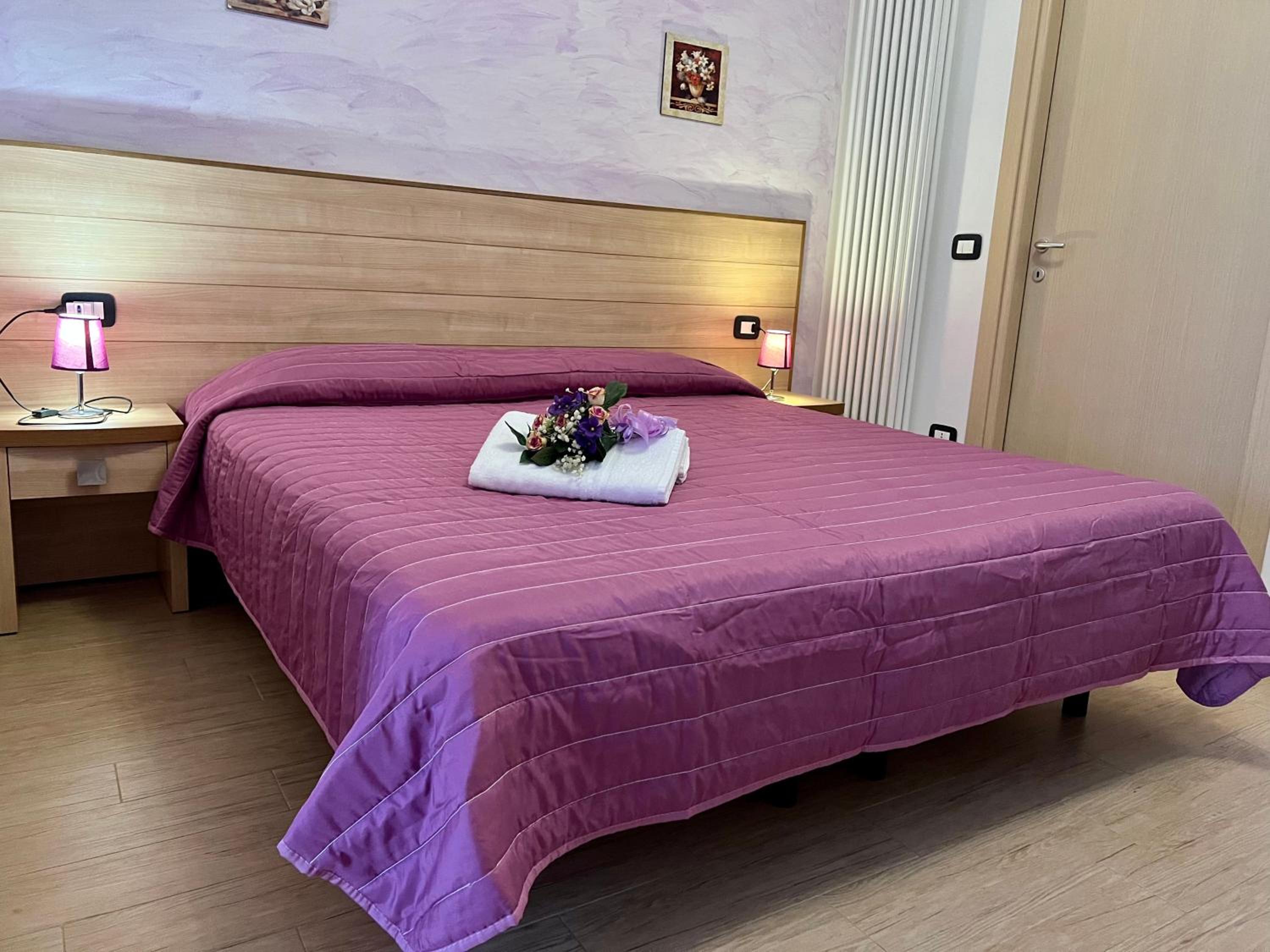 King Room with Spa Bath photo 1