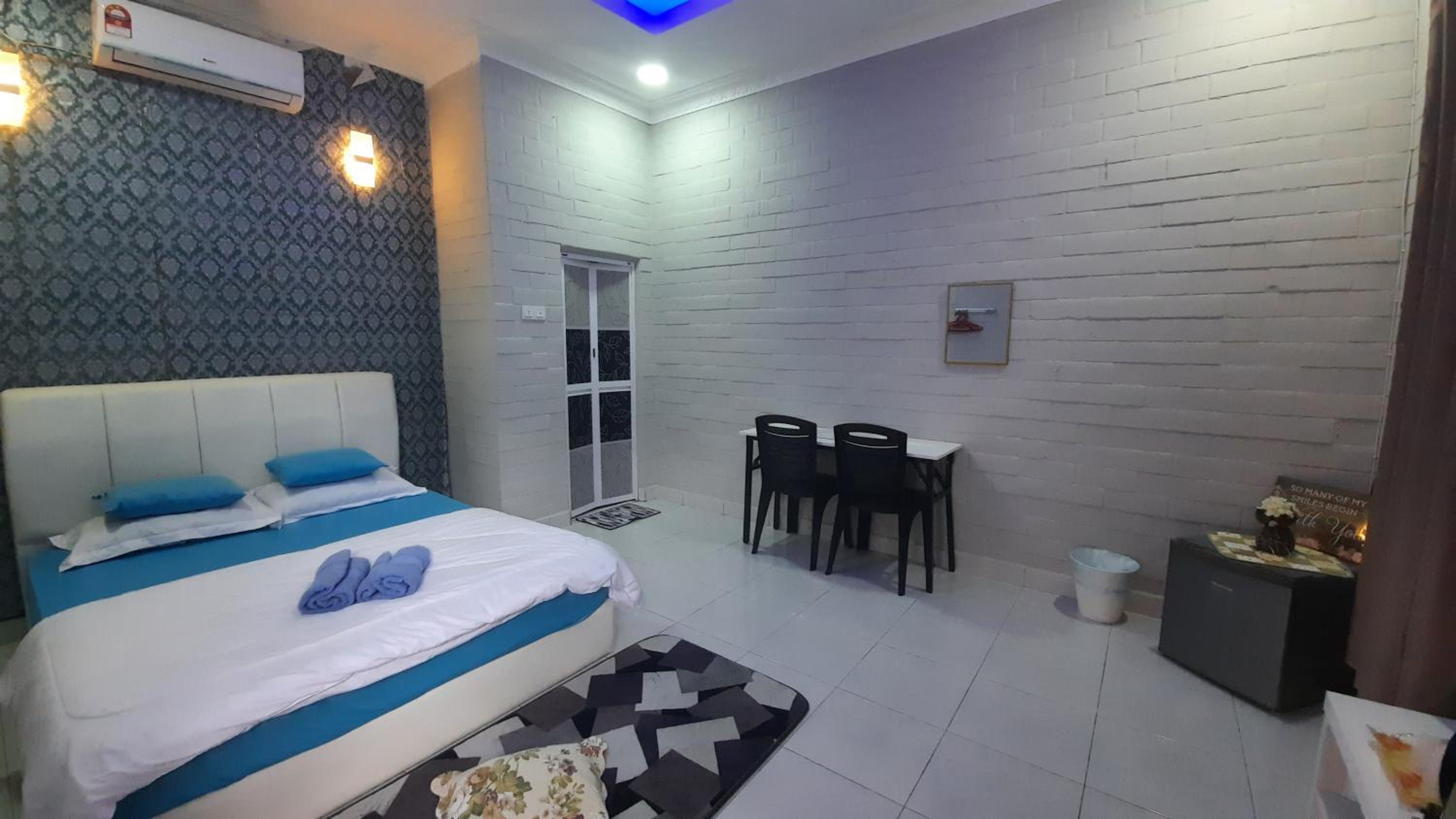 Double Room with Balcony photo 1