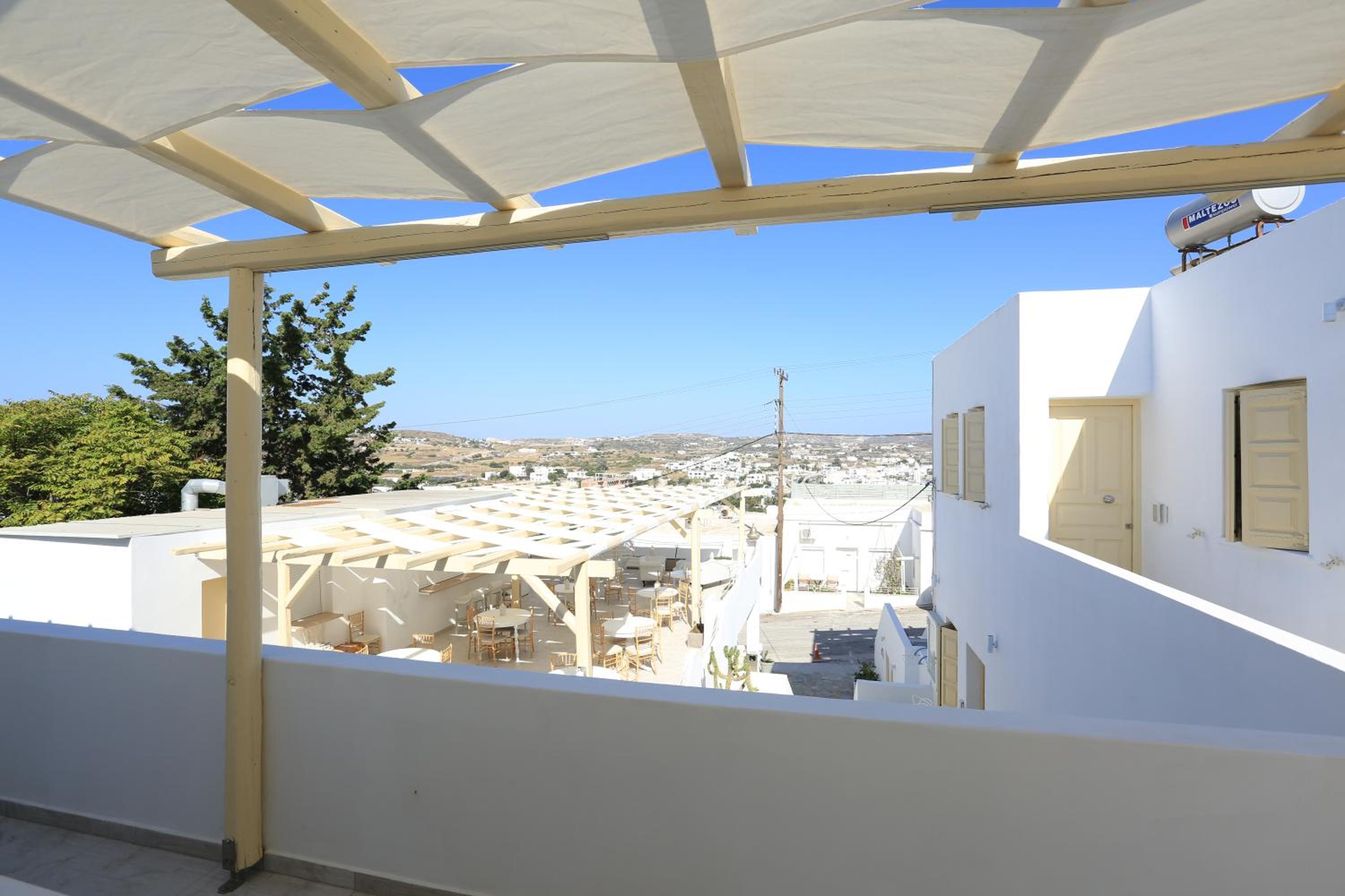 Classic Double Room with Balcony photo 2