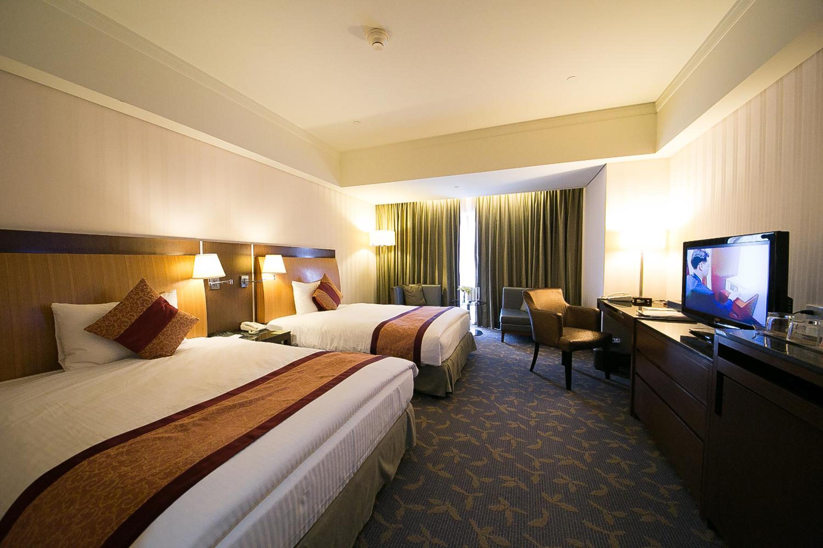 Deluxe Twin Room - Photo 2