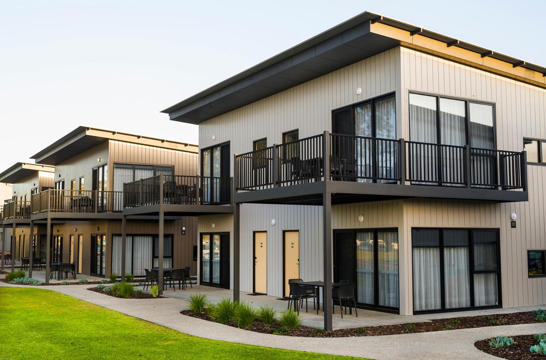 Riverview Villa Balcony photo 3