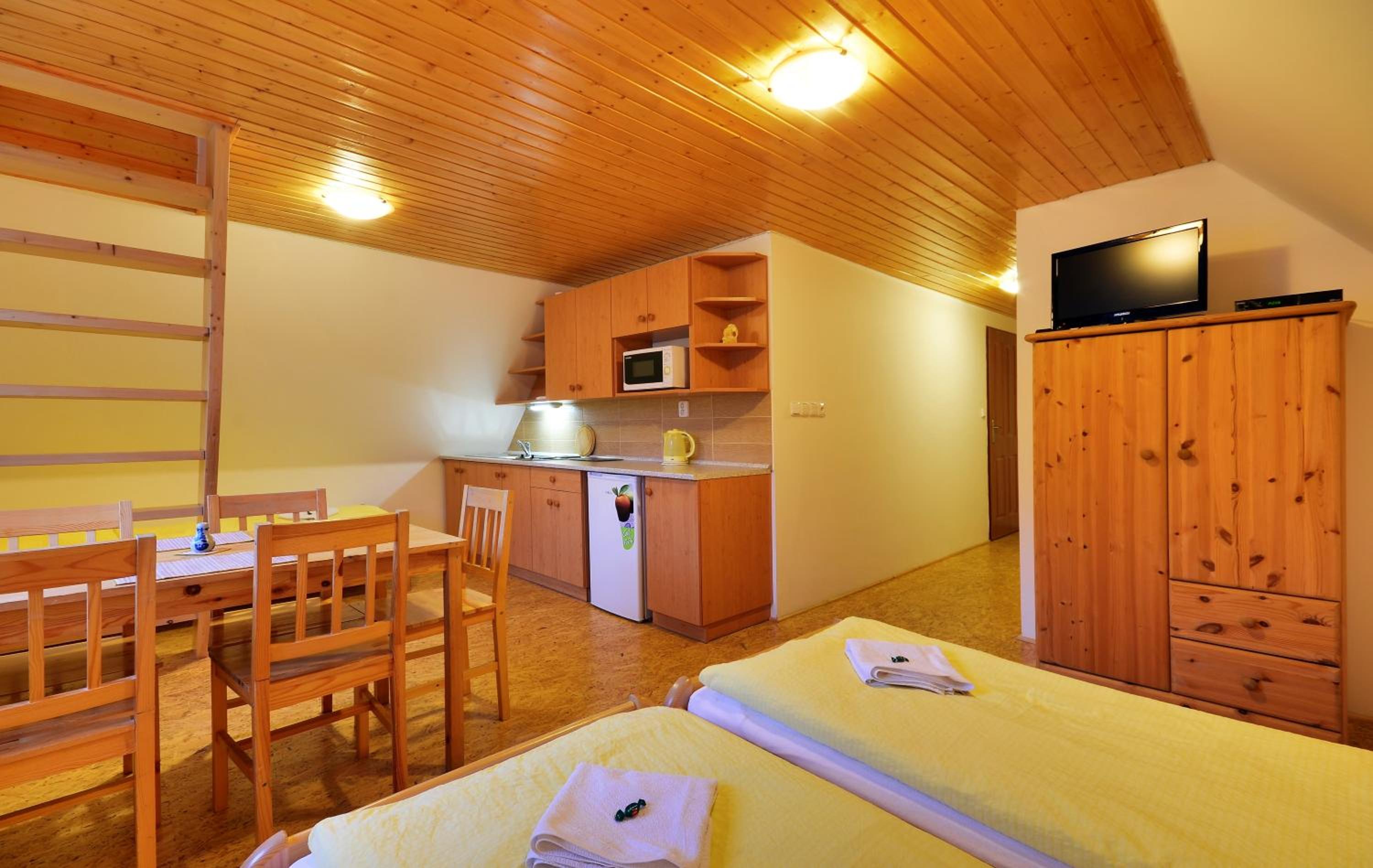 Apartment - Split Level
