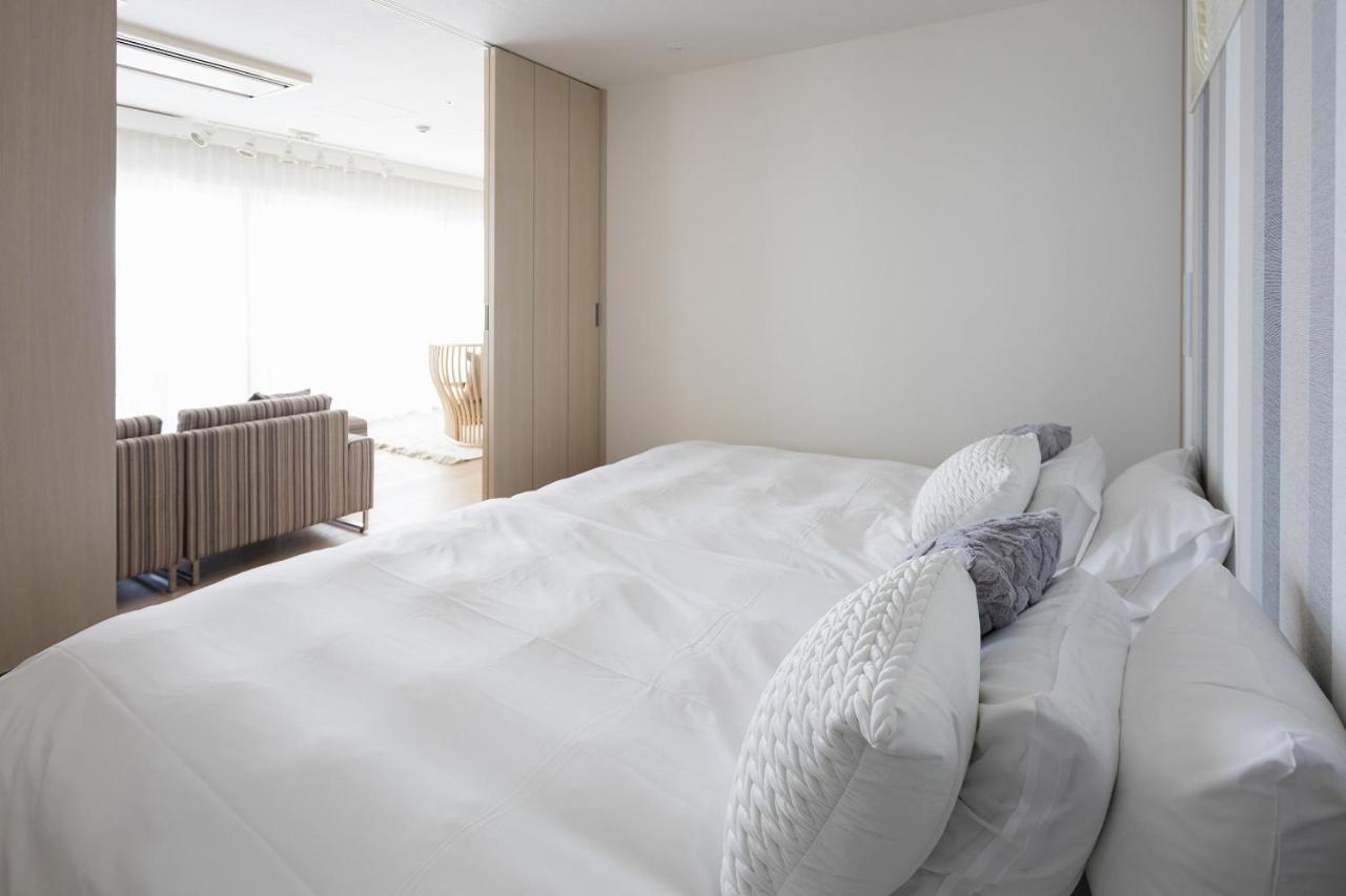 Suite with Sea View - Photo 11