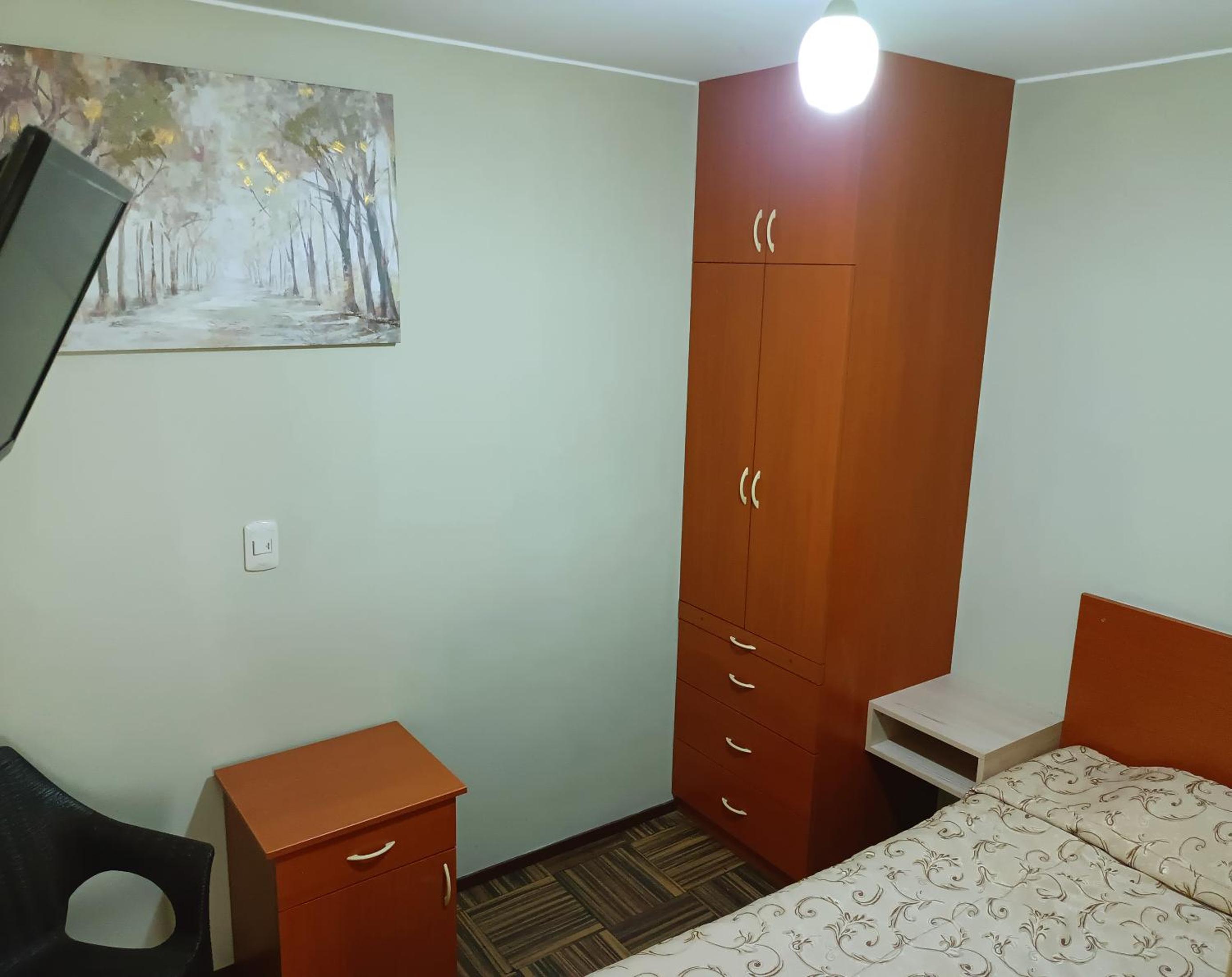 Single Room with Private Bathroom photo 2