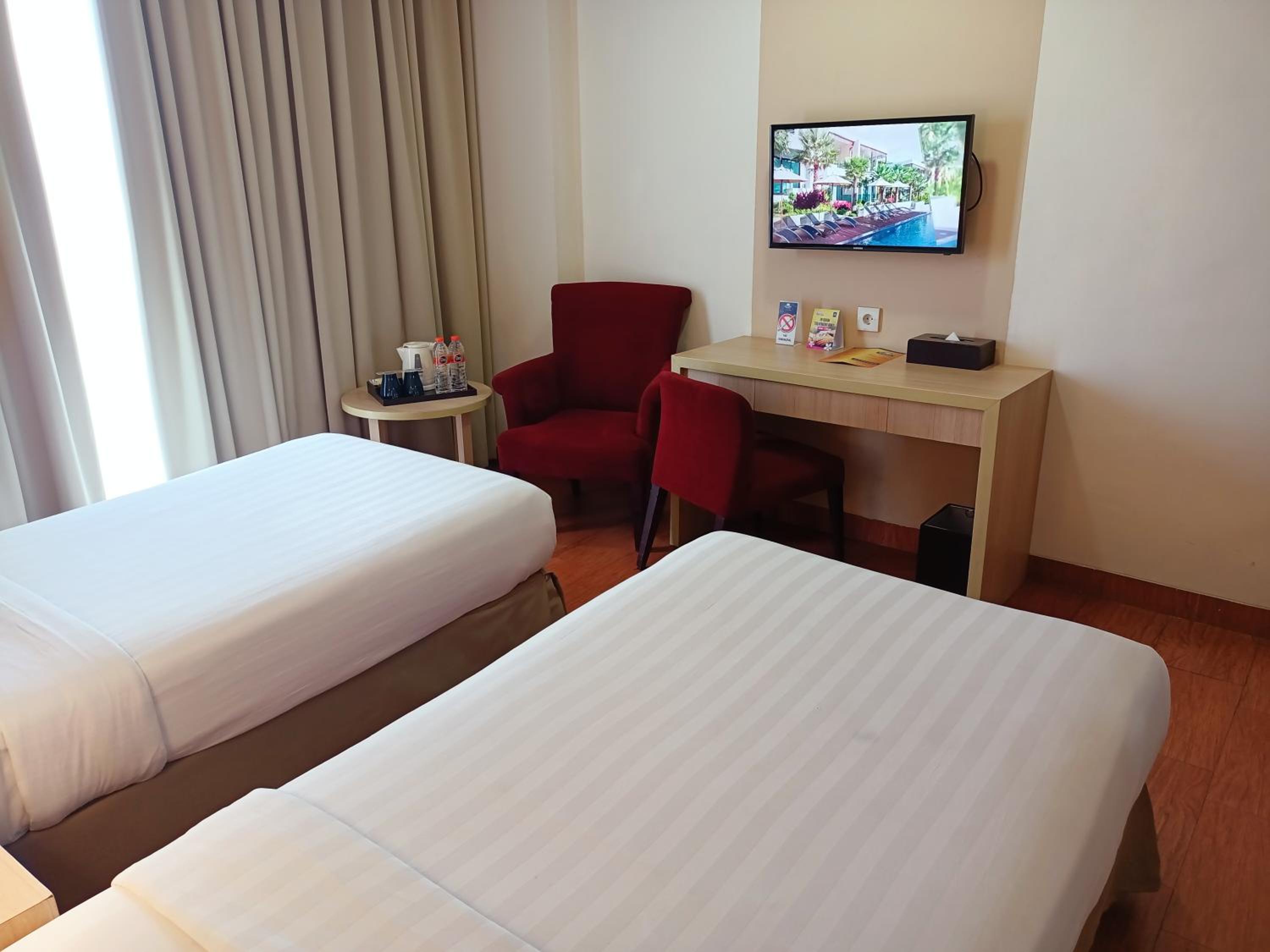 Superior Twin Room photo 2