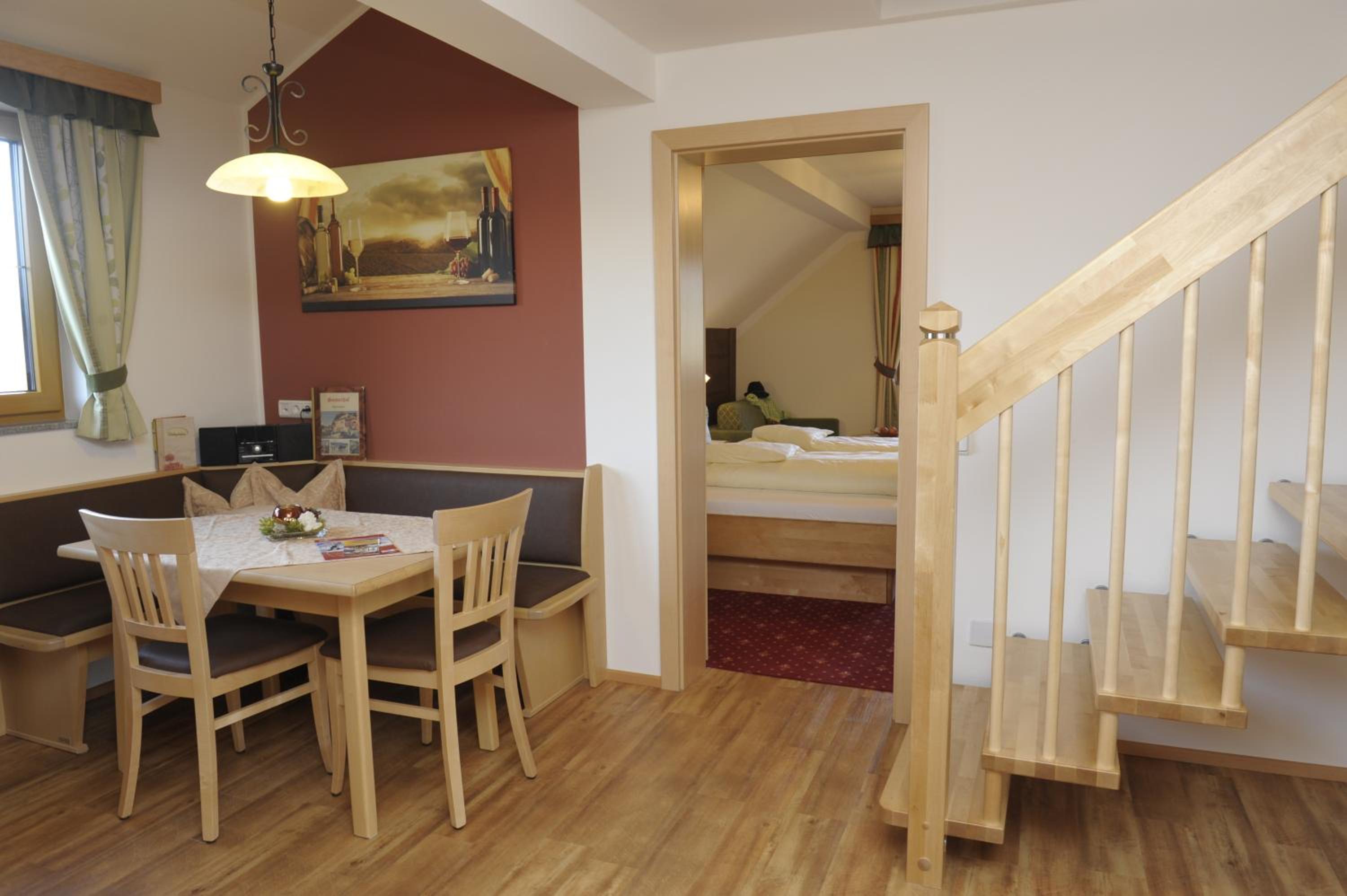 Two-Bedroom Apartment with Balcony and Mountain View  photo 2