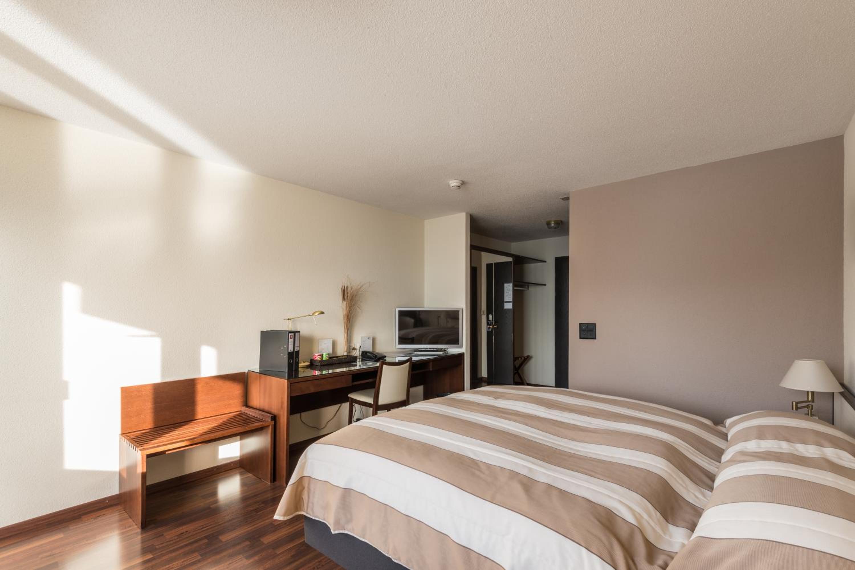 Double Room With Extra Bed And Lake View