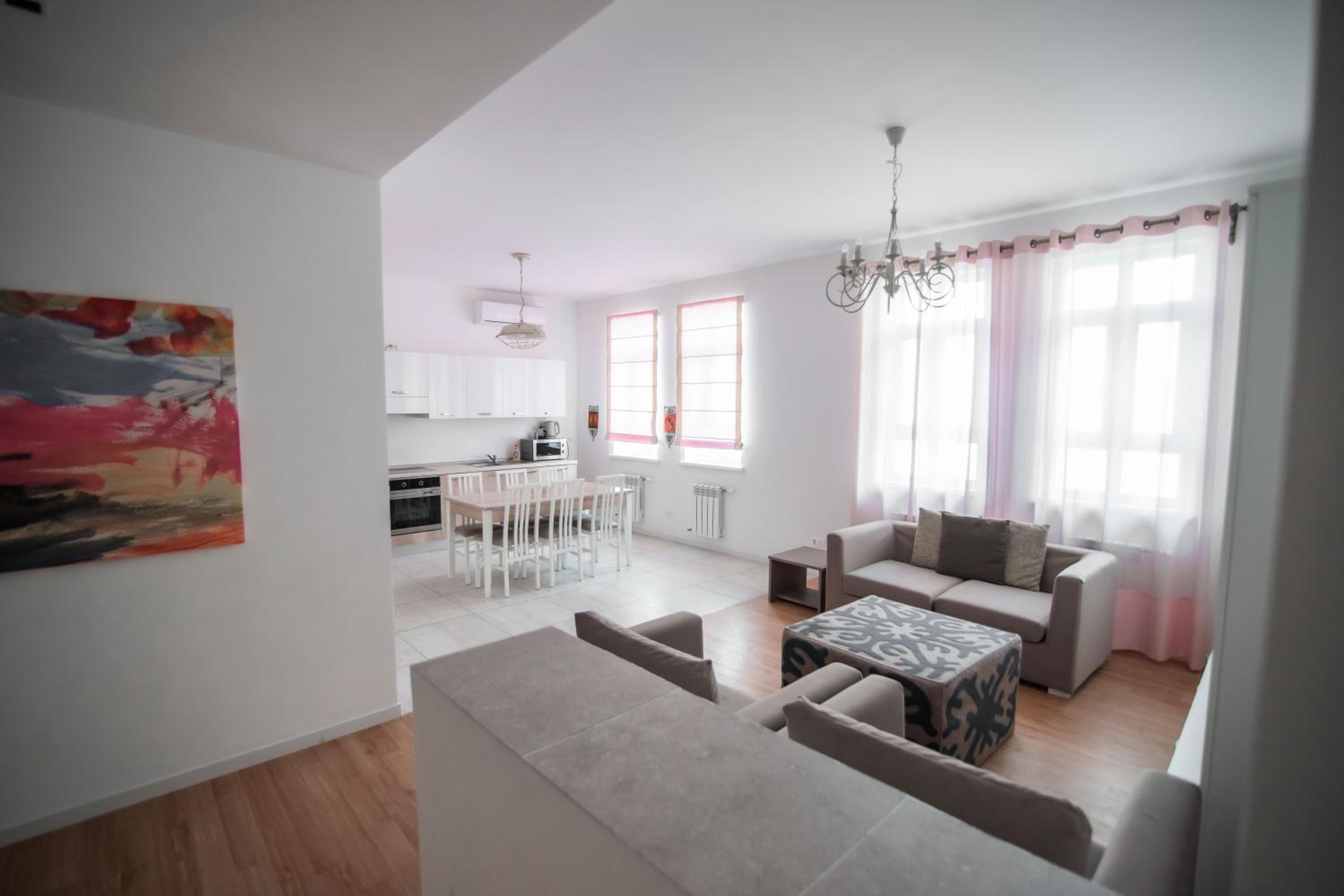 Three-Bedroom Apartment photo 1