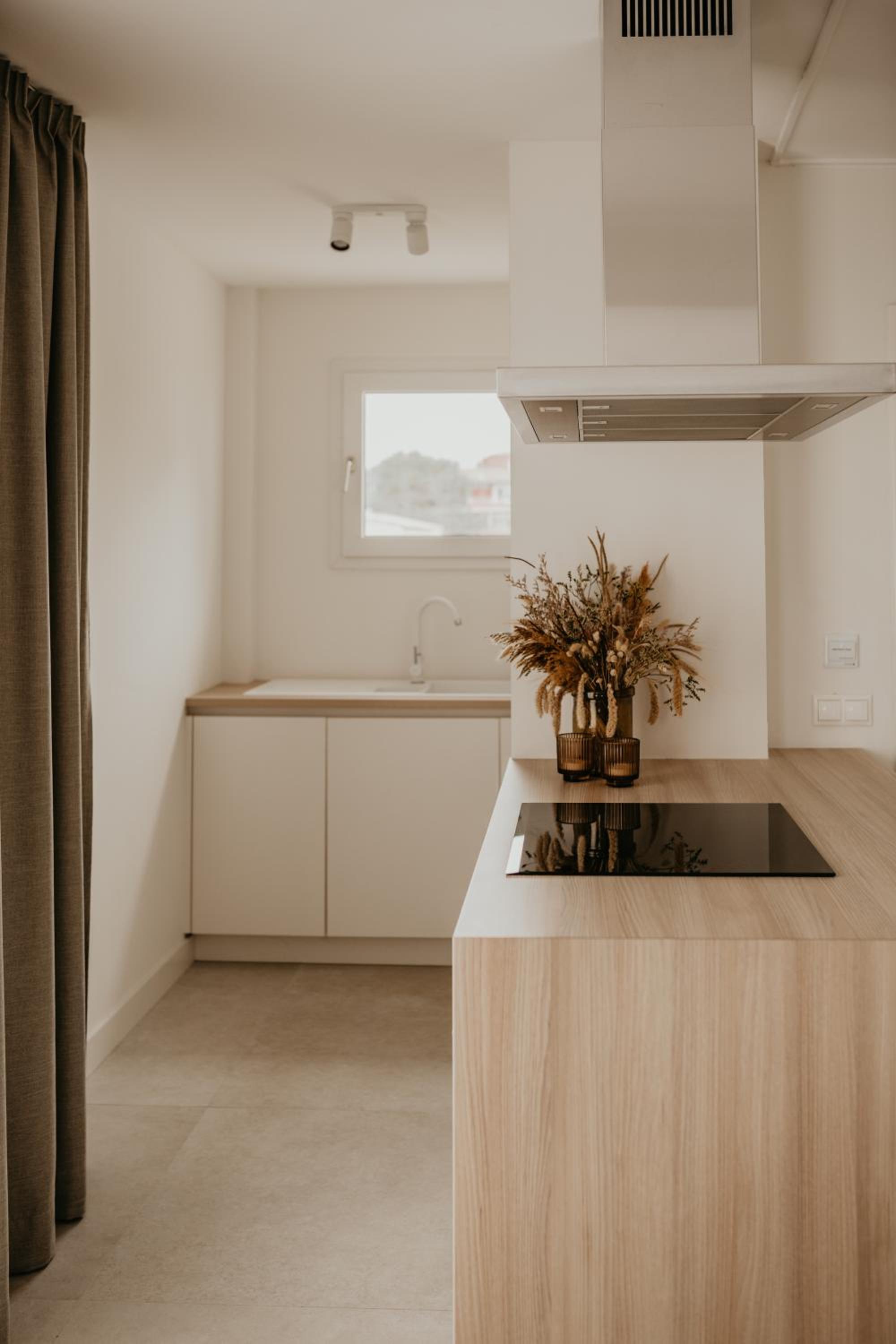 Two-bedroom Superior Apartment thumbnail 5