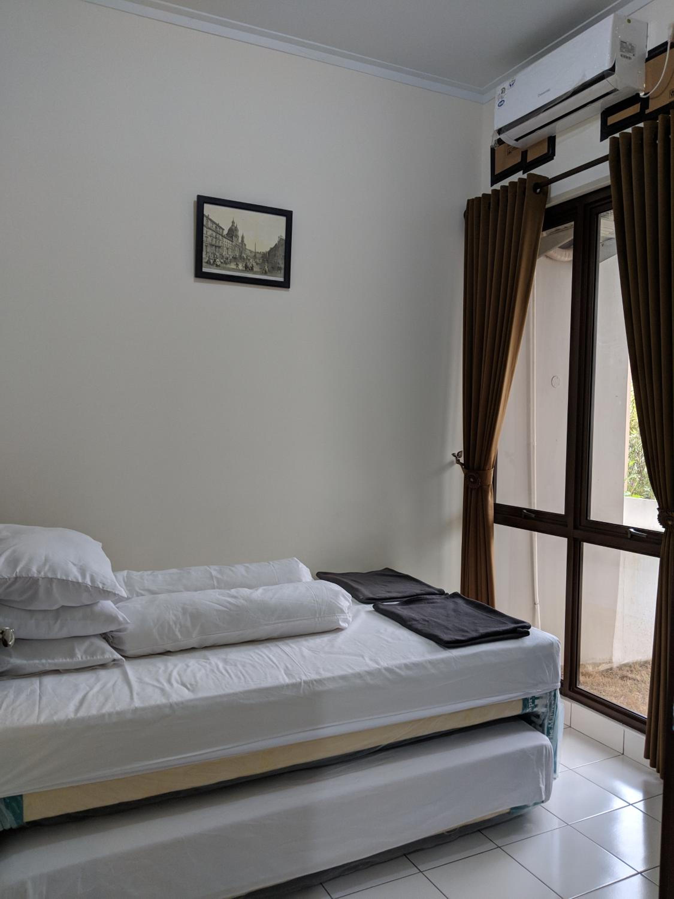 Two-Bedroom House - Photo 45