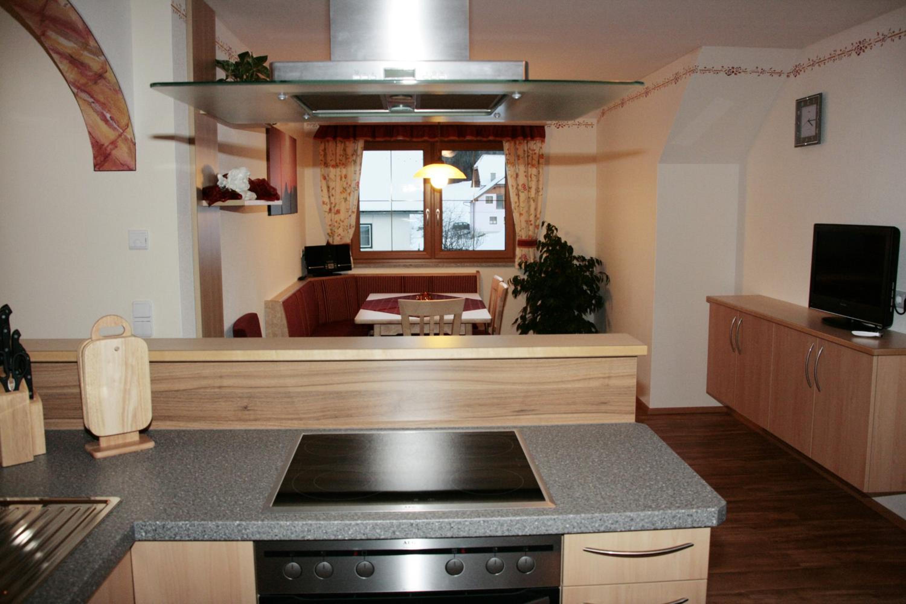 Apartment (5 Adults) with Balcony photo 1