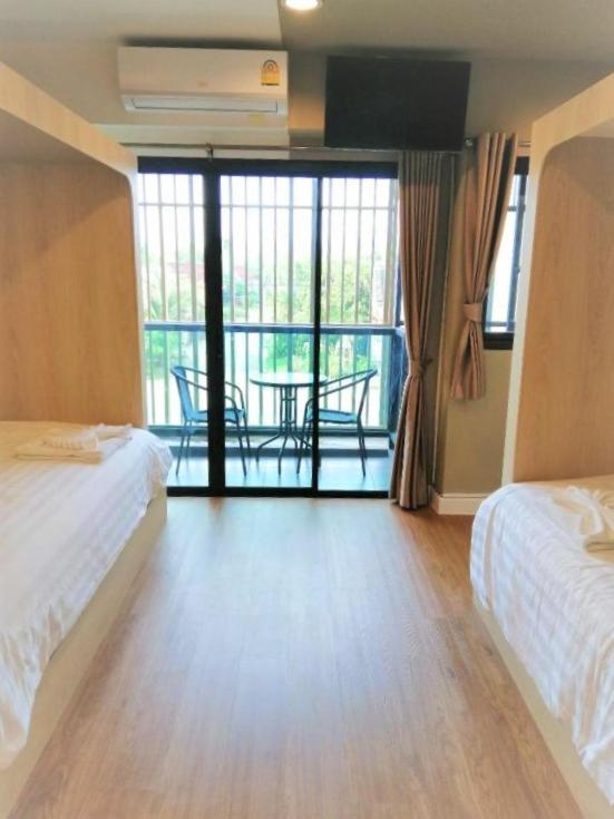 Deluxe Double or Twin Room with Balcony - Photo 7