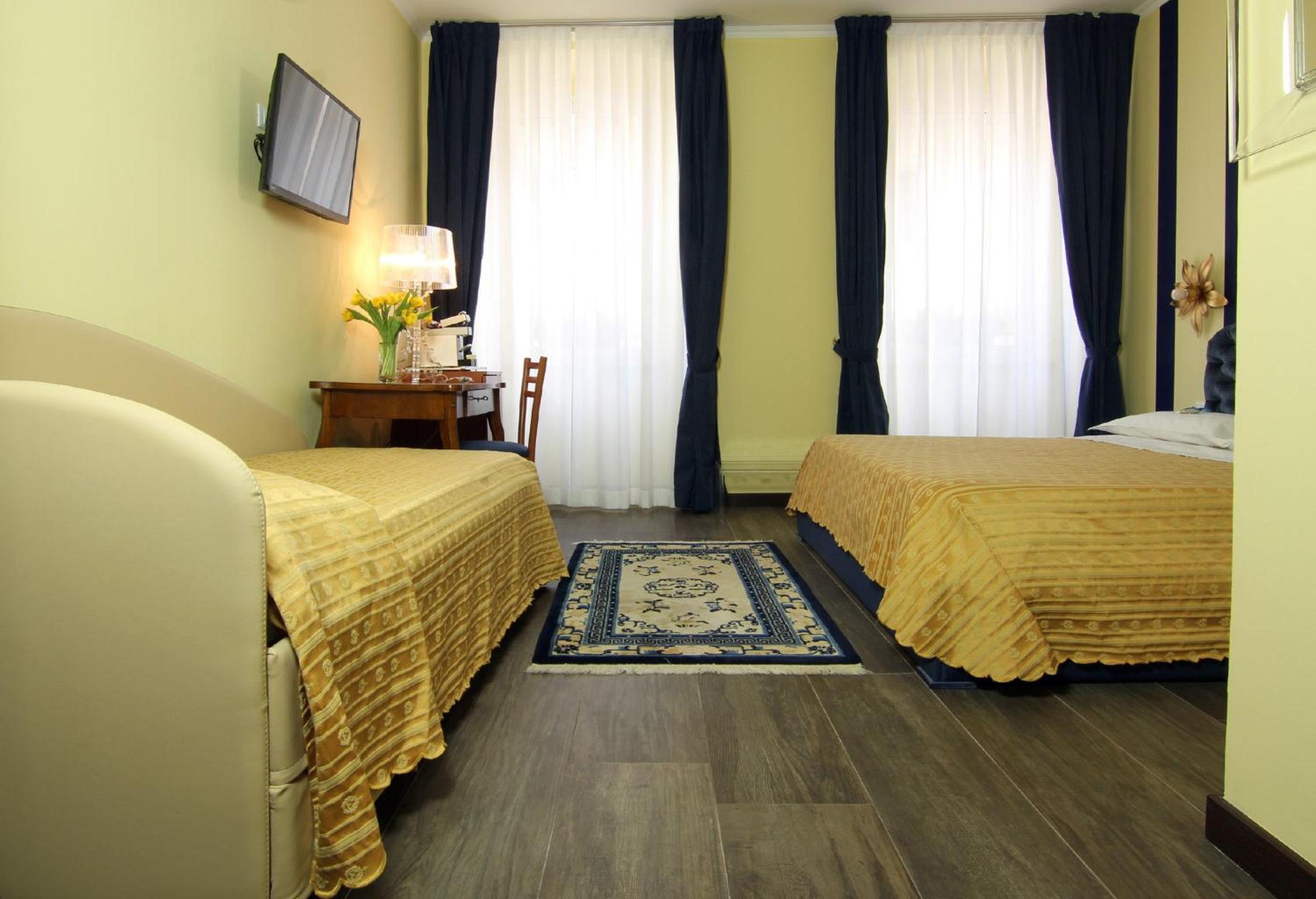 Triple Room - Photo 10