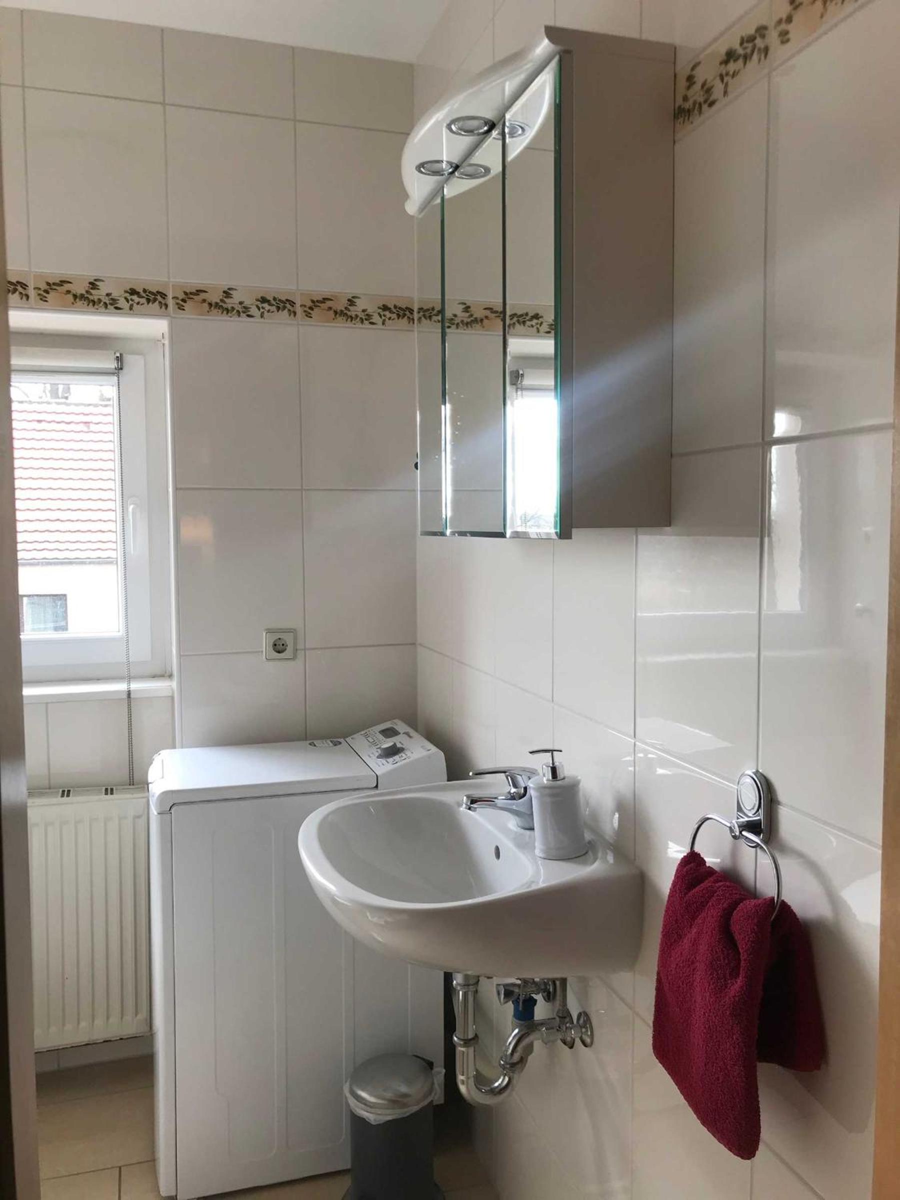 One-Bedroom Apartment with Shower photo 3