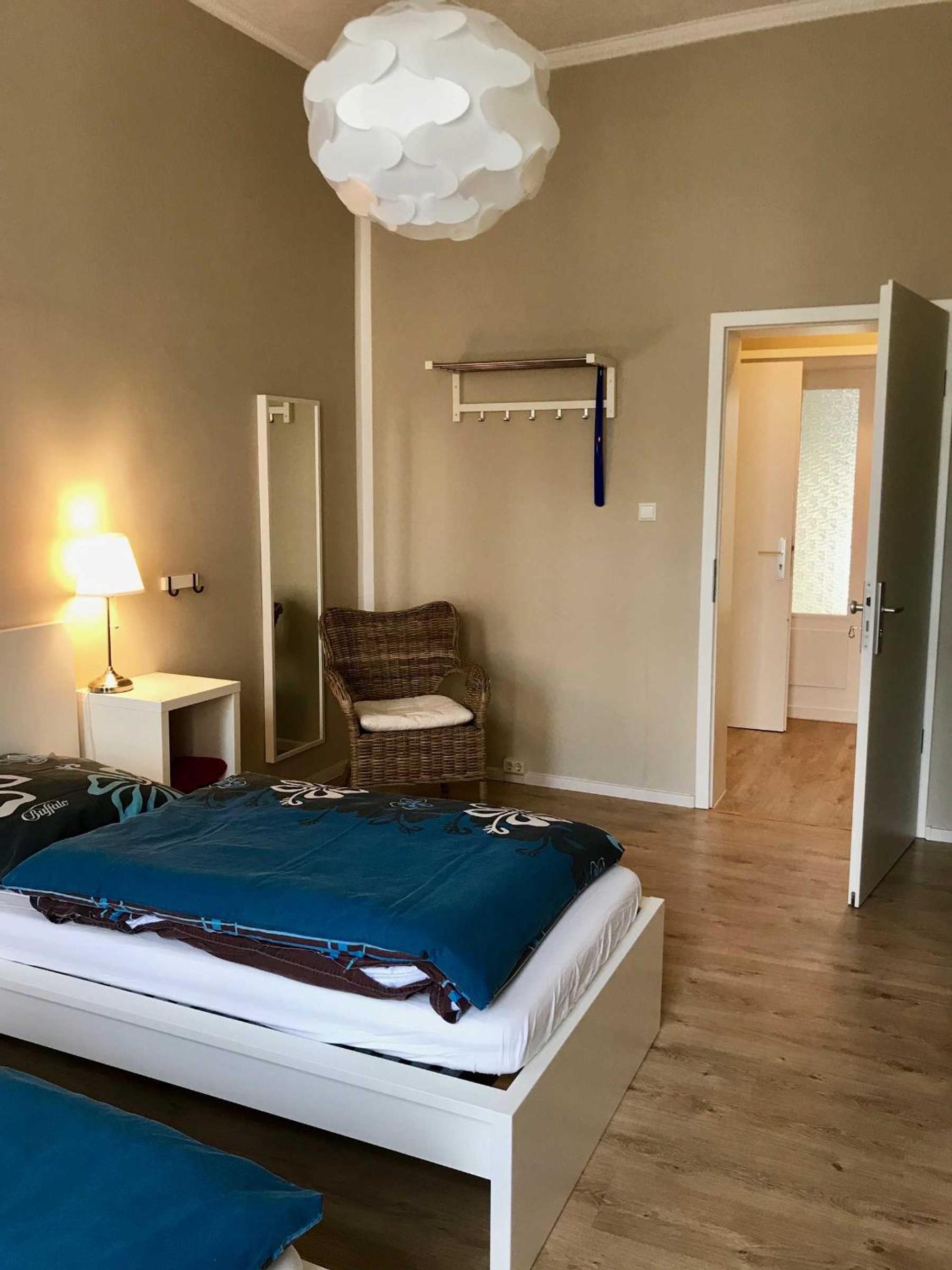 One-Bedroom Apartment with Shower photo 3