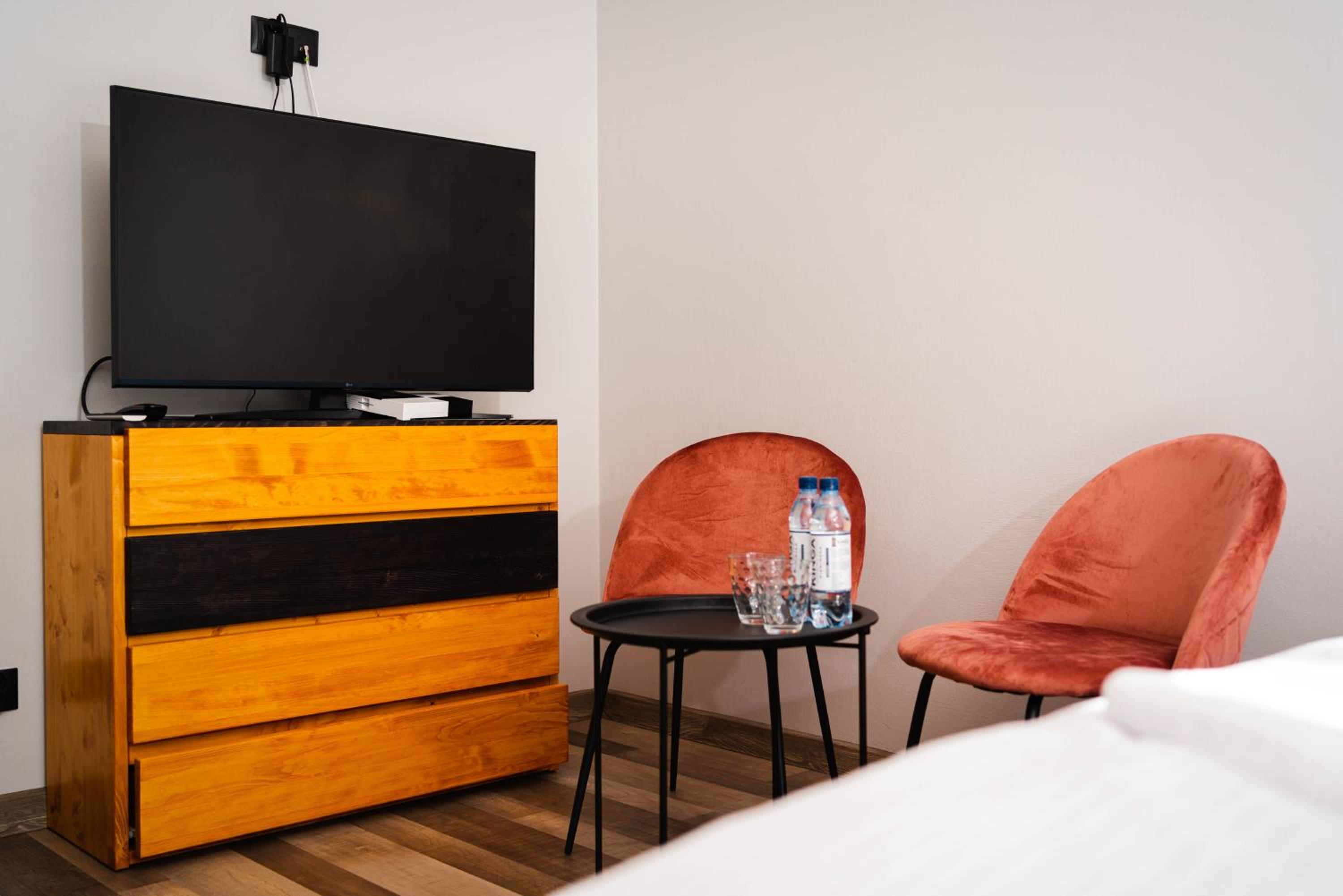 Twin Room with Garden View - Photo 6