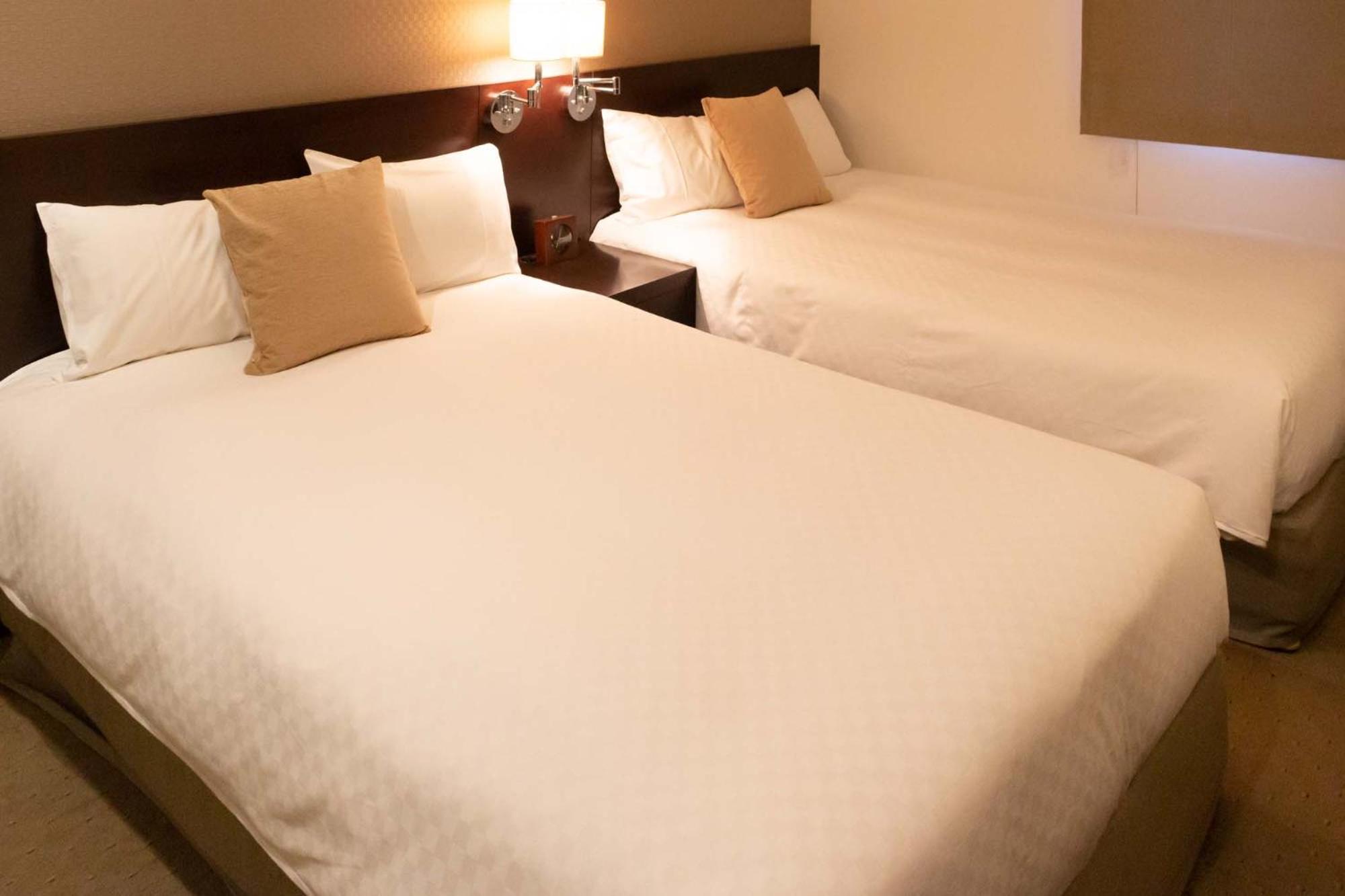 Twin Room - Photo 9