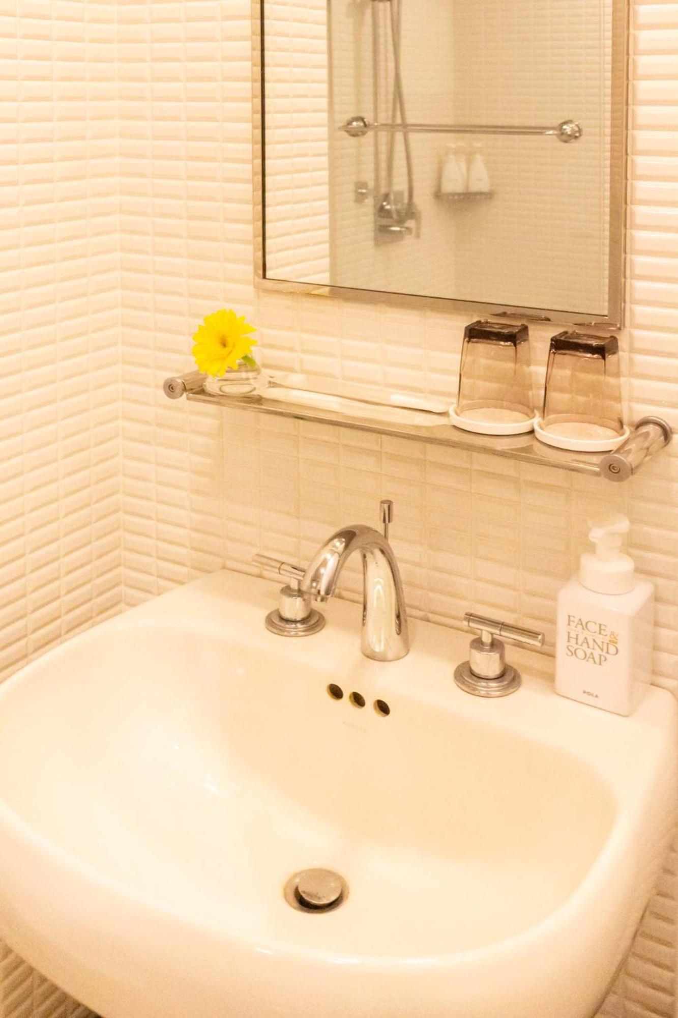 Double Room - Photo 4