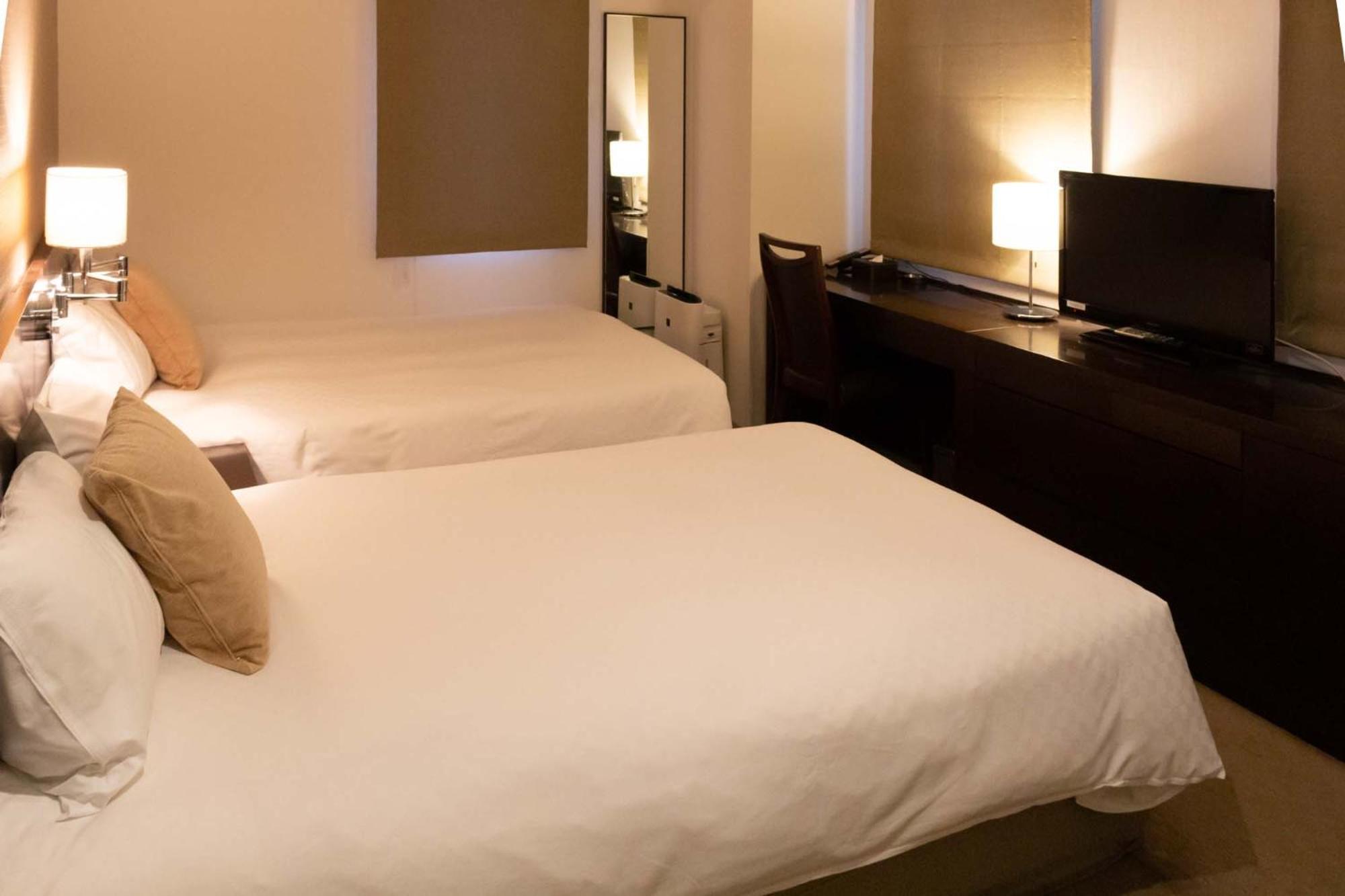 Twin Room - Photo 6