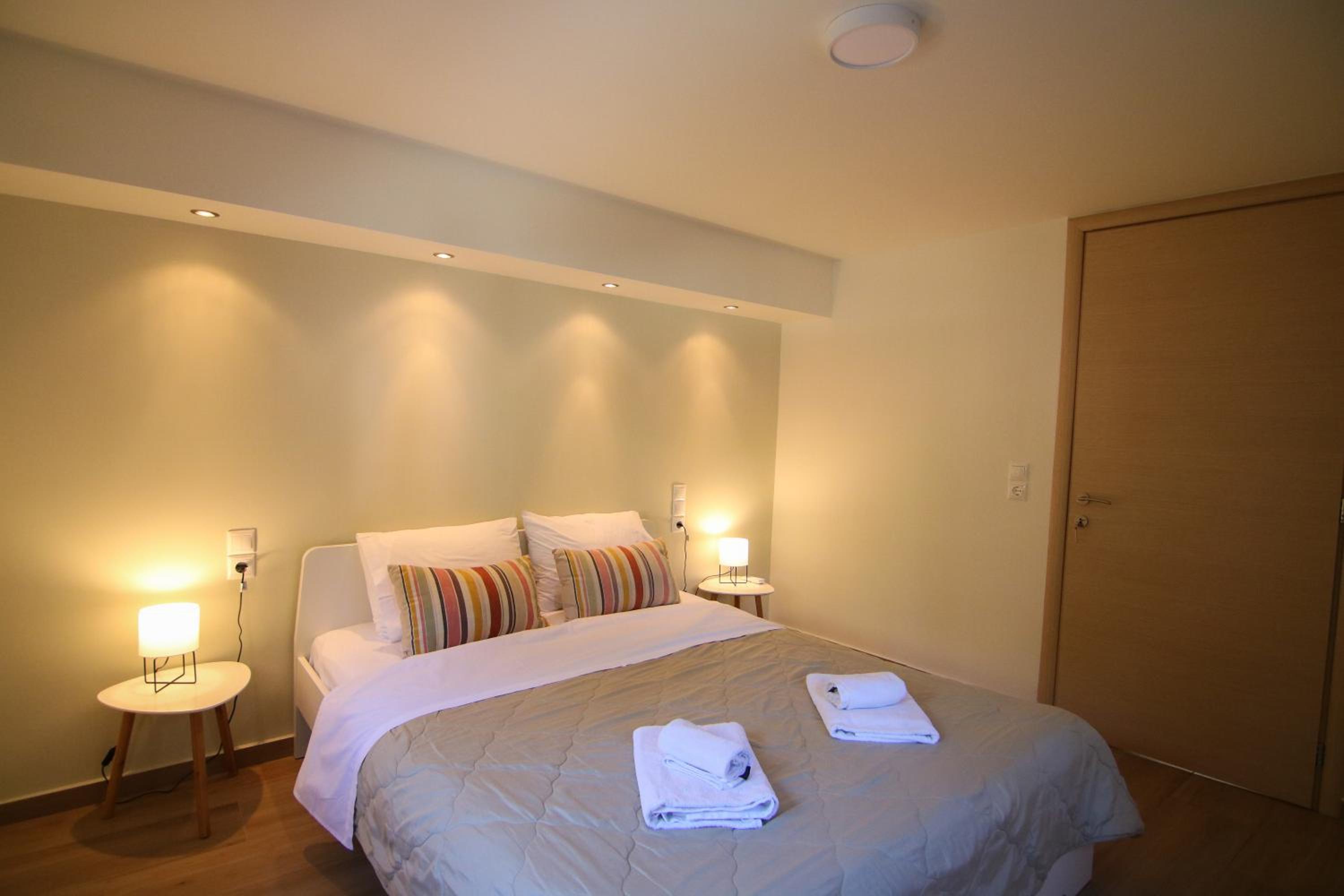 Two-Bedroom Apartment - Photo 9