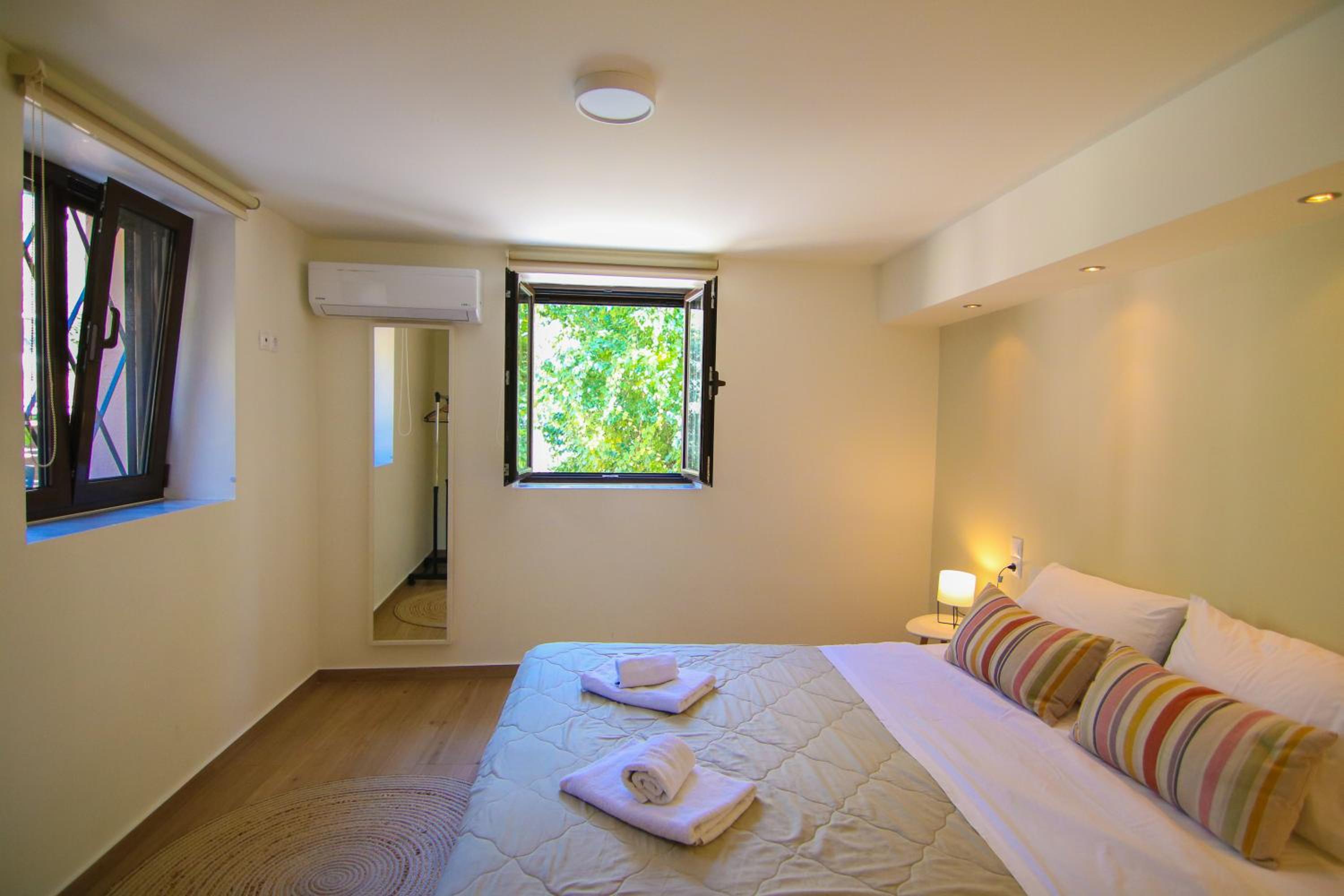 Two-Bedroom Apartment - Photo 19
